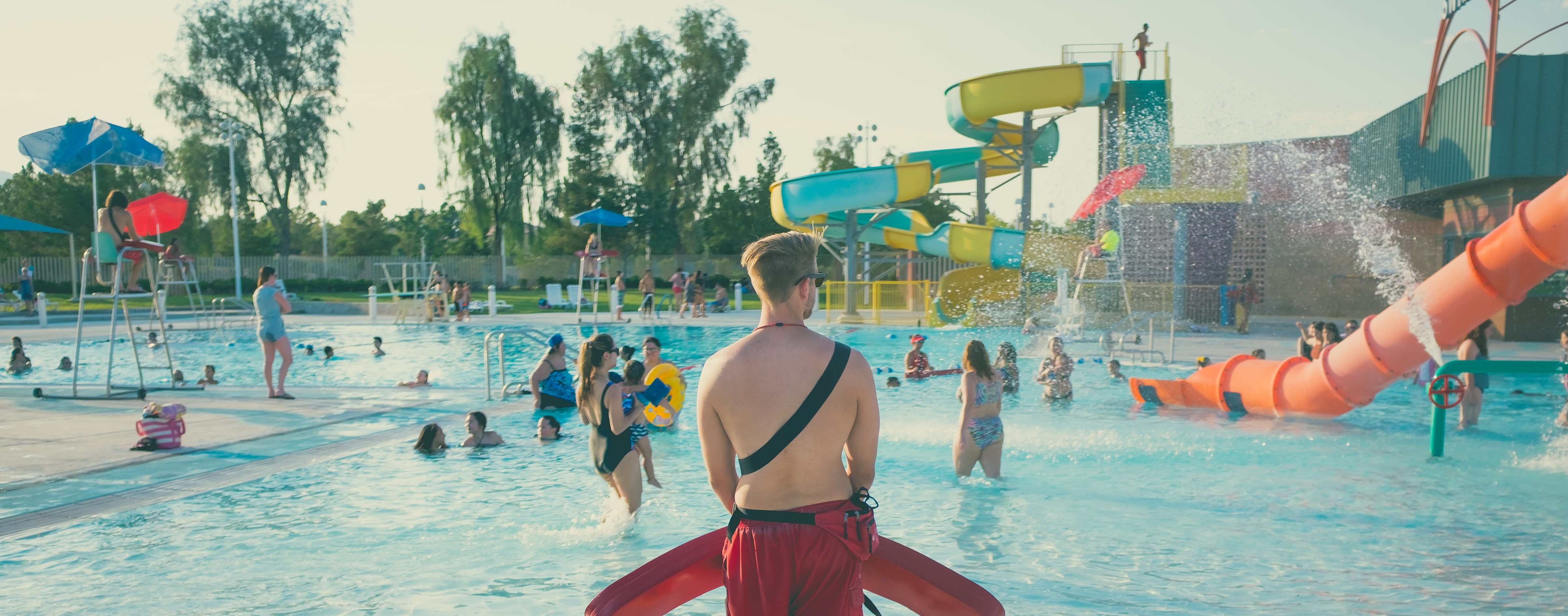 The Dog Days of Summer: Greater Cleveland's Best Waterparks inception-app-prod/YmIxYjdmNjgtOWRkNC00OGU4LTljMmQtMjRmYjg1NTVkYWQ2/content/2019/08/neonbrand-mqfvcb0ggc-unsplash.jpg