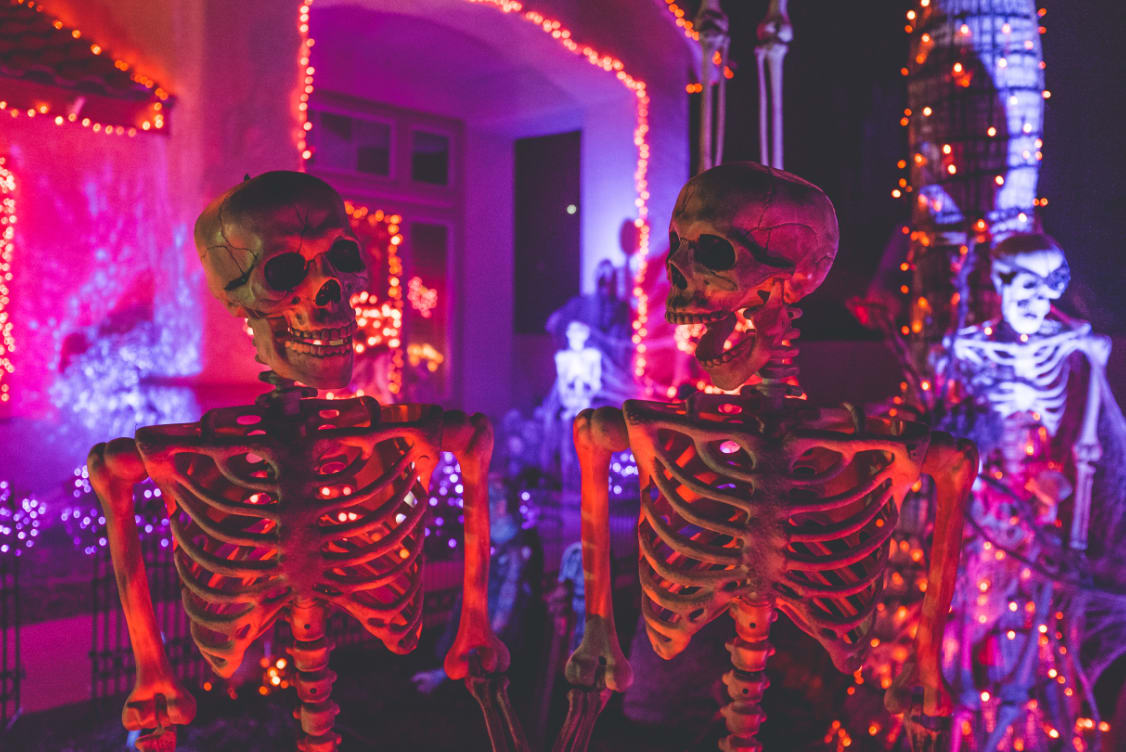 inception-app-prod/YmIxYjdmNjgtOWRkNC00OGU4LTljMmQtMjRmYjg1NTVkYWQ2/content/2019/09/halloween-2.png