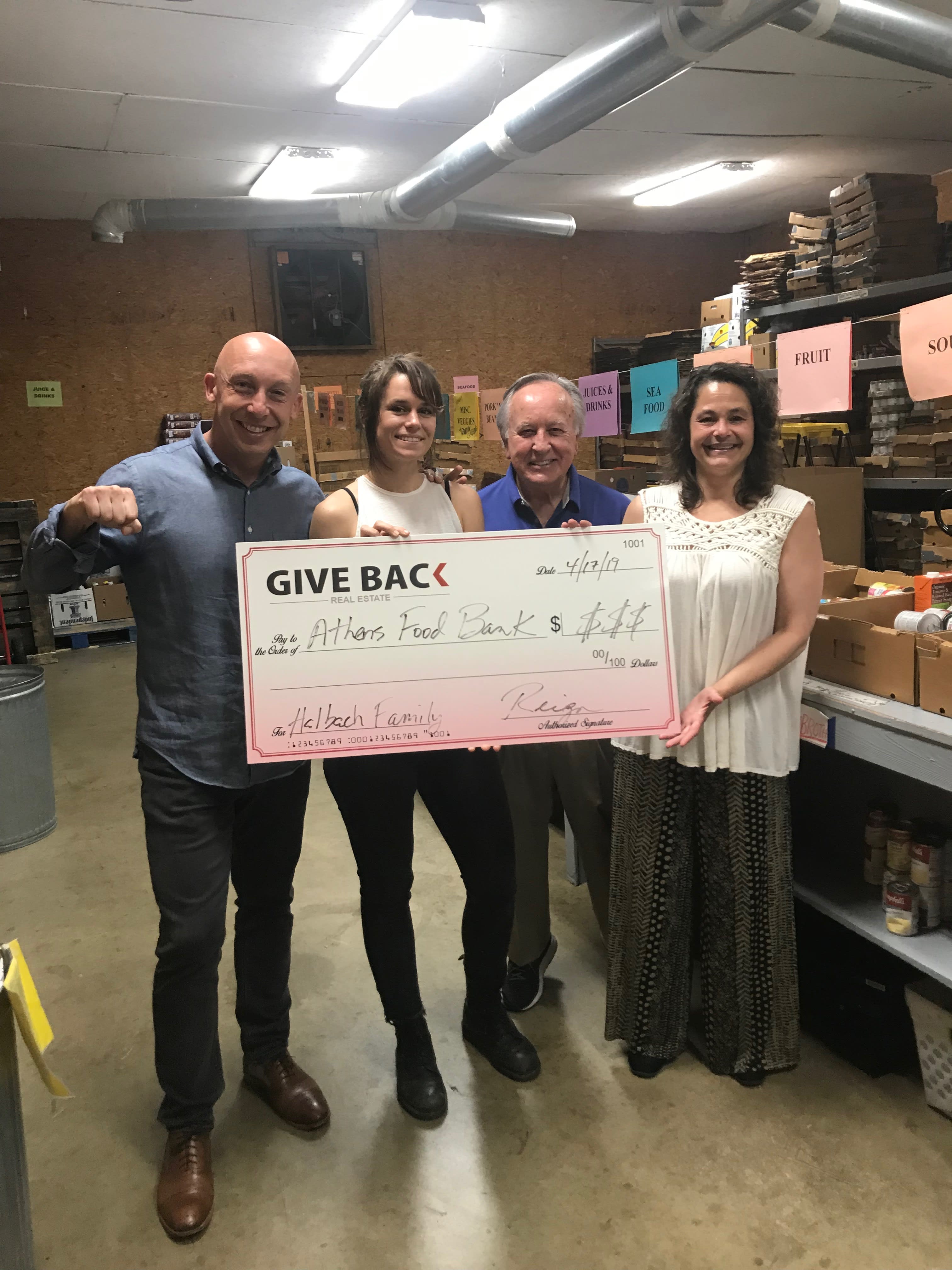 inception-app-prod/YmNiYjc4YjctMjU1OC00YWJhLThmOTYtZDA1N2ZmODcyMzkx/content/2019/04/Reign at Foodbank.jpeg