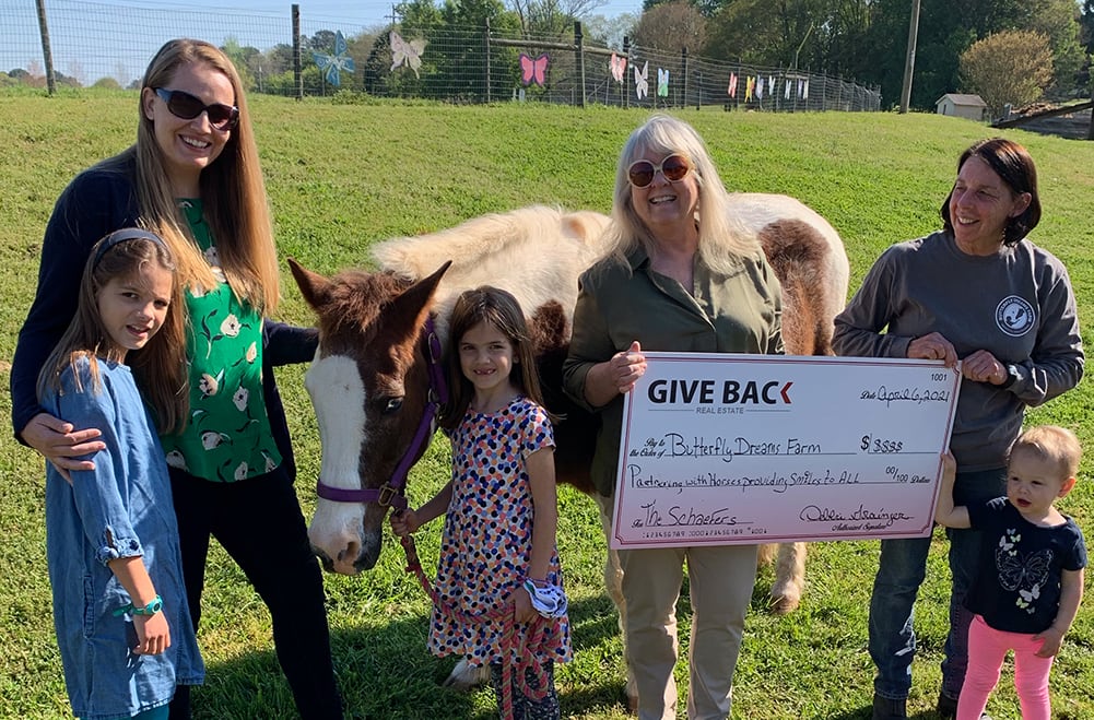 inception-app-prod/YmNiYjc4YjctMjU1OC00YWJhLThmOTYtZDA1N2ZmODcyMzkx/content/2021/04/Debbie at BFD april Smaller.png