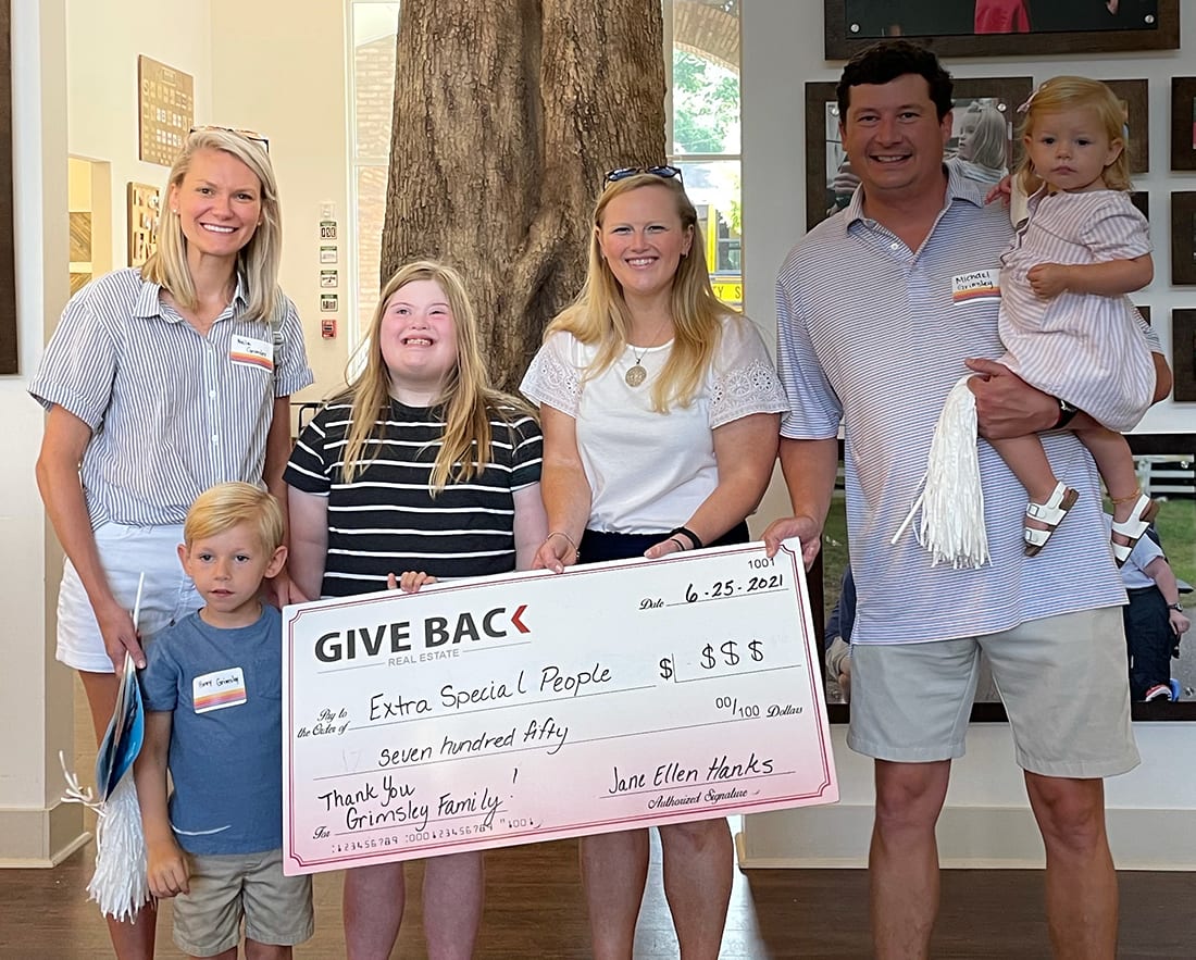 inception-app-prod/YmNiYjc4YjctMjU1OC00YWJhLThmOTYtZDA1N2ZmODcyMzkx/content/2021/06/jane ellen at ESP smaller.png