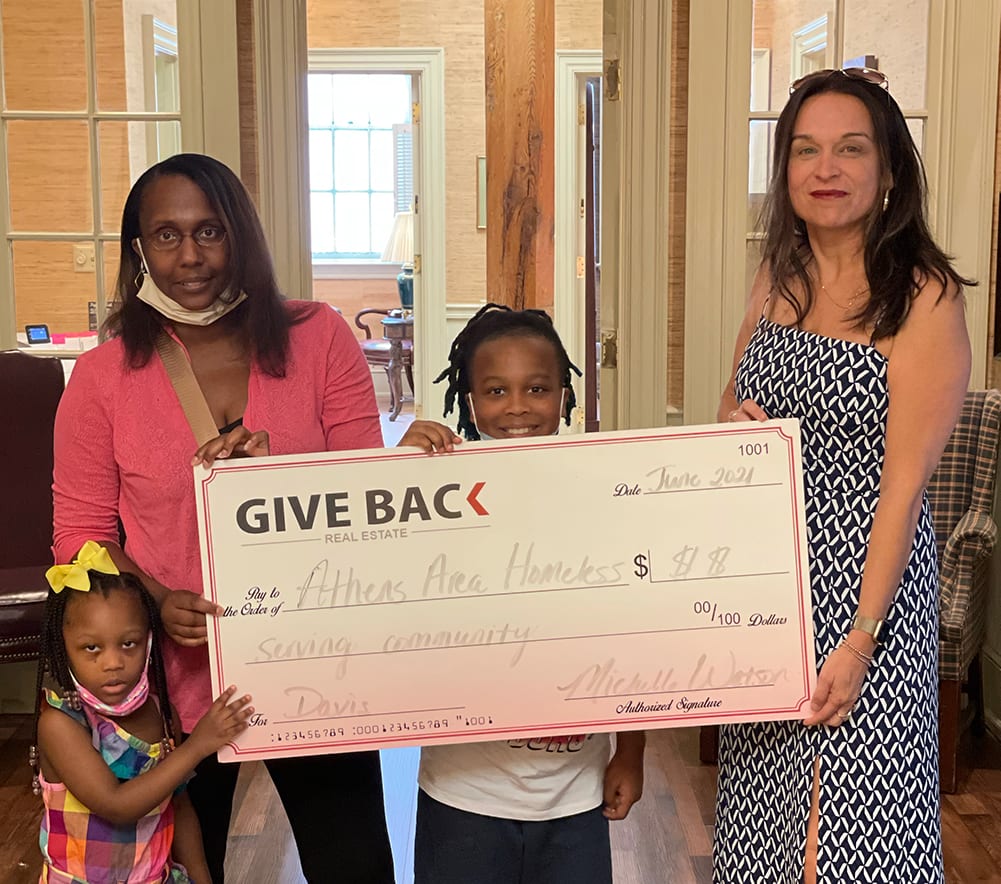 inception-app-prod/YmNiYjc4YjctMjU1OC00YWJhLThmOTYtZDA1N2ZmODcyMzkx/content/2021/06/michelle smaller.png