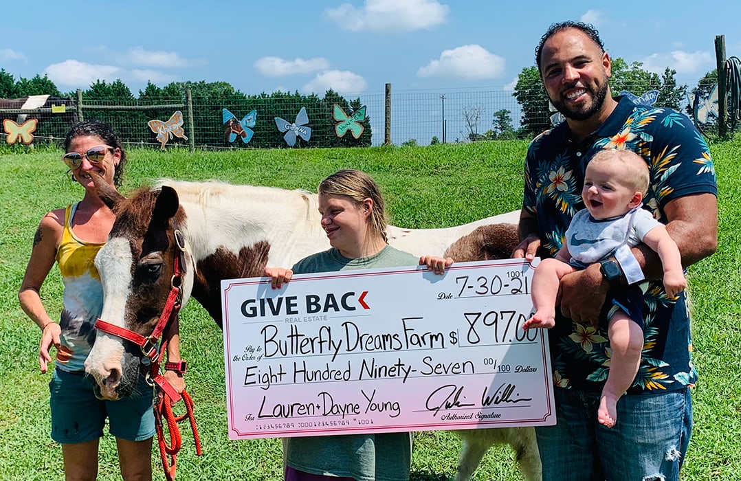 inception-app-prod/YmNiYjc4YjctMjU1OC00YWJhLThmOTYtZDA1N2ZmODcyMzkx/content/2021/08/Julian at BDF smaller.png