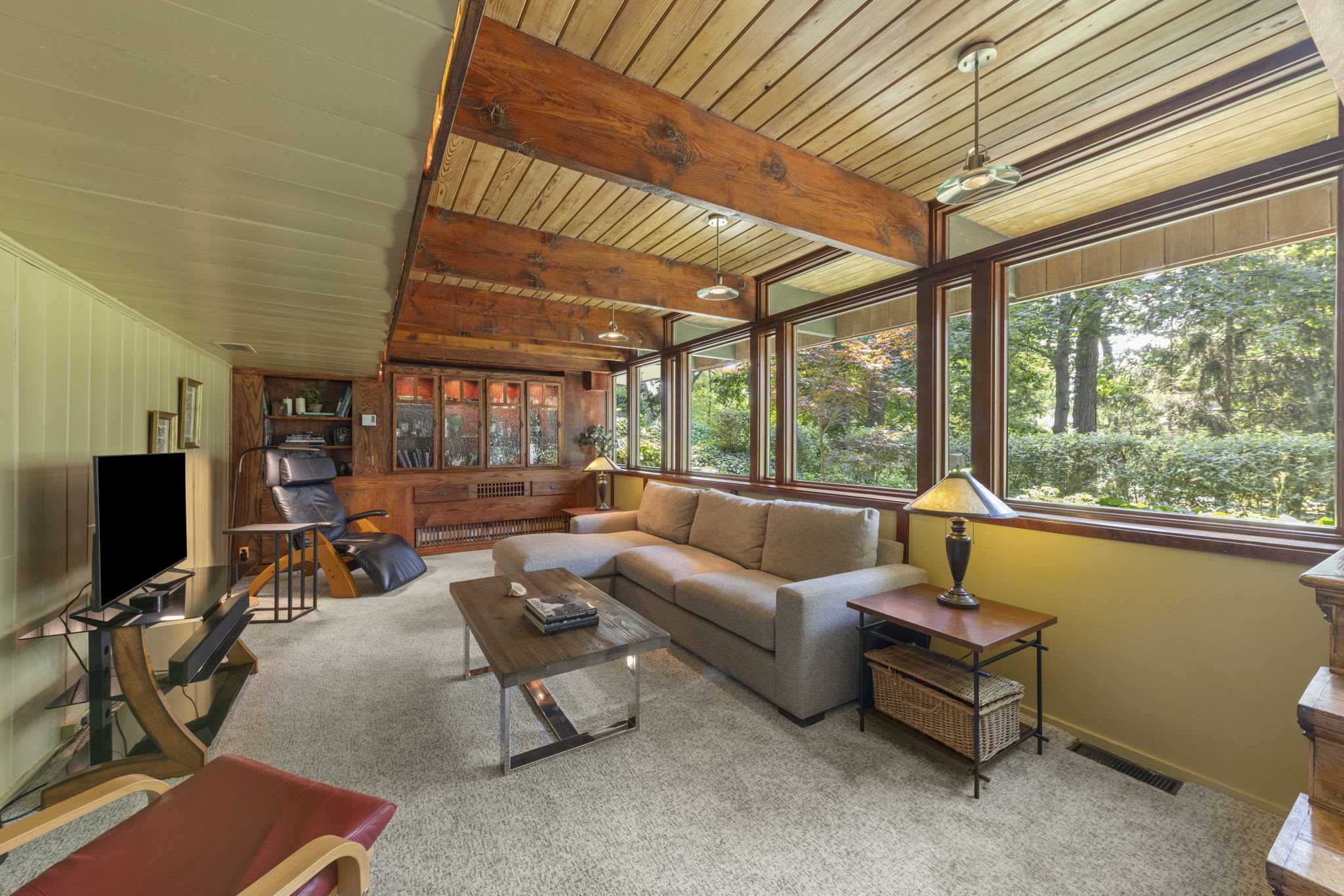 625 Midway Park | Glen Ellyn Featured in Crain's Chicago Business inception-app-prod/YzA1OTNiNmEtYzEwYy00OTFiLWJmMTMtMGZkMDVkZTRhNWZl/content/2025/07/f92d8a47ed1a10c377d79767ed1bc3b79f13aff3.jpg