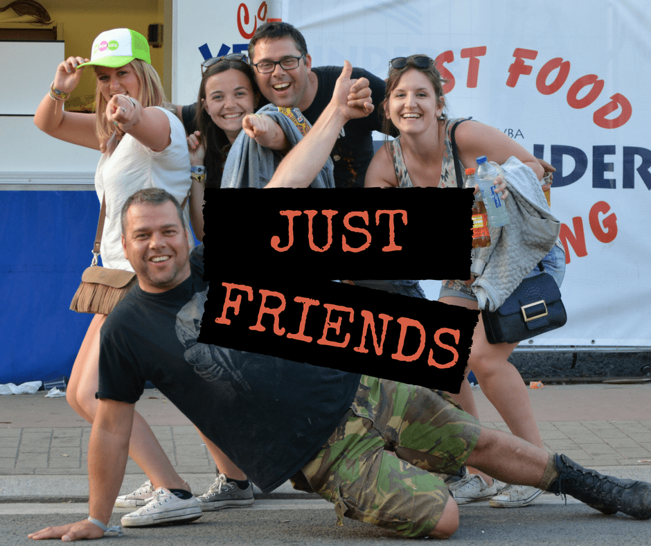 inception-app-prod/YzAyNzkwNmQtNzkwZC00Y2UwLWFiZjYtZTc4OGU1YjRlMDll/content/2018/01/White Red Photo Canada Day Greeting Facebook Post.png