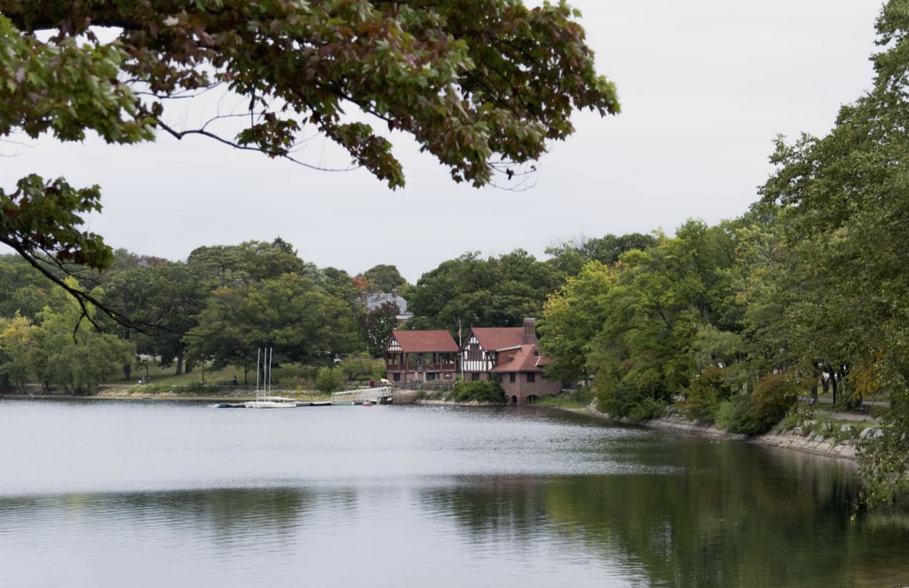Jamaica Plain inception-app-prod/YzNkNDFjMGQtOTY5Yi00MTExLTg0MWEtZjI1MTE1ZWE2OTQw/content/2026/09/a888e1aa3d307bd562de46dfbeab537619cbefbe.png