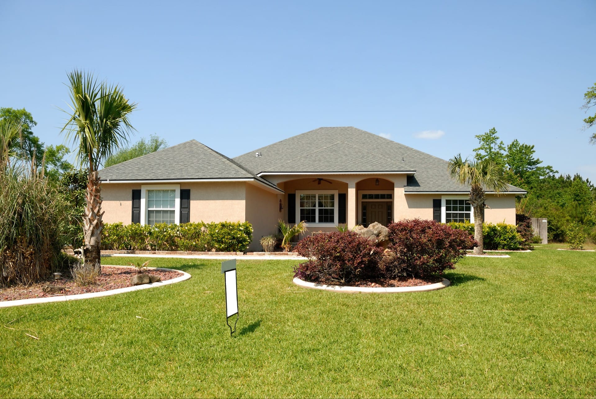 Kingsburg Homes For Sale inception-app-prod/YzcwZGU2NzctYjNmZi00Y2VkLWJkMzktYzkyODQxNDMwYmUw/content/2020/12/florida-home-16898561920.jpg