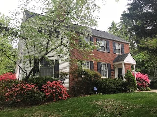 6914 Berkeley St in Falls Church, VA inception-app-prod/YzdmZjc5NmUtMTUwNS00NmEyLWE5YzMtZDdjNDZjYjhjZmM0/content/2019/01/front-2.png