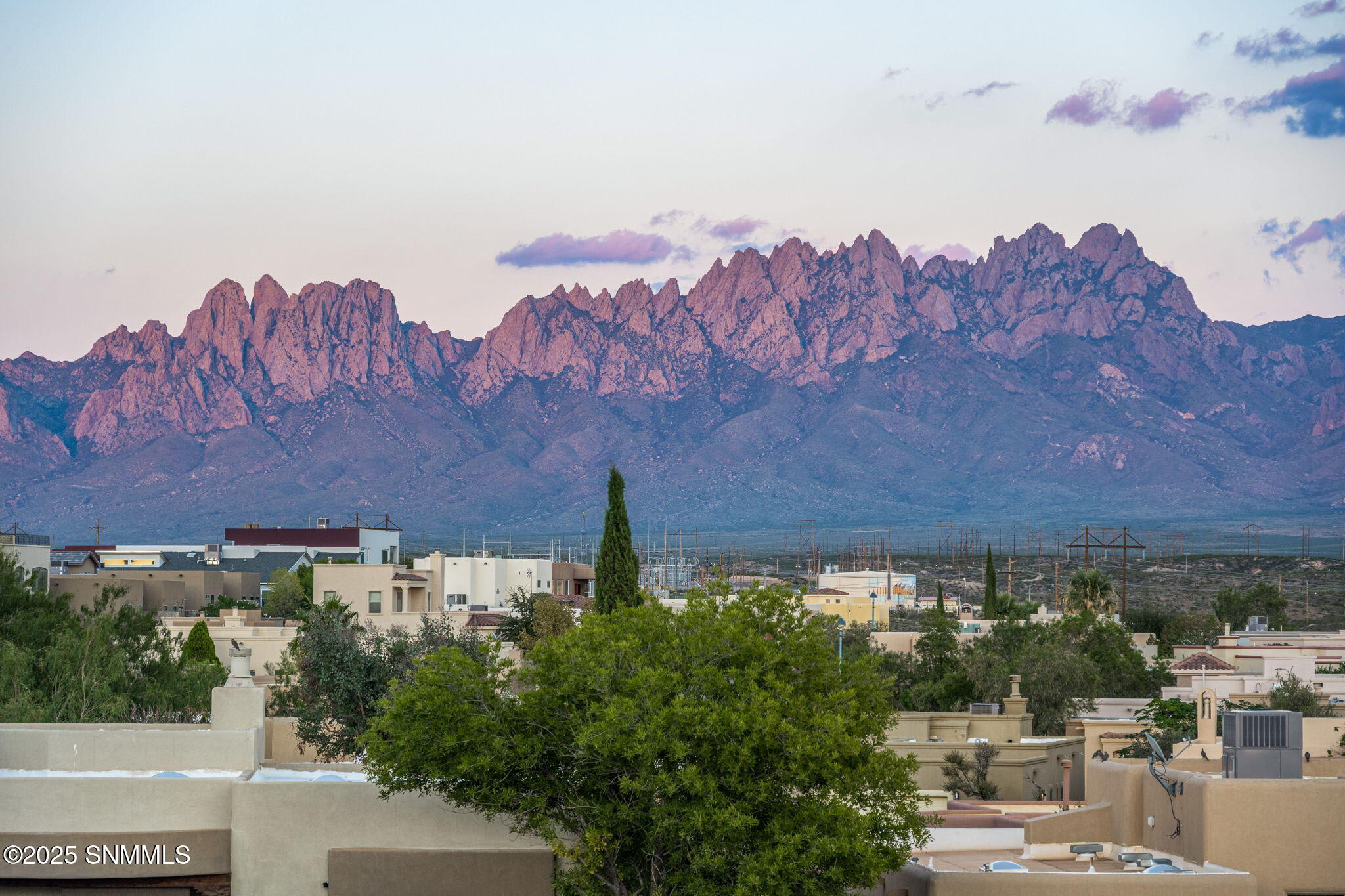 Las Alturas & South Mesa inception-app-prod/YzhkMjFkYzYtYTY0OC00ODhkLTgwM2ItM2Q2YTQ2Nzk5ZTky/content/2025/10/97631818d22342f0457109aea56d5985c8a63cbb.jpeg