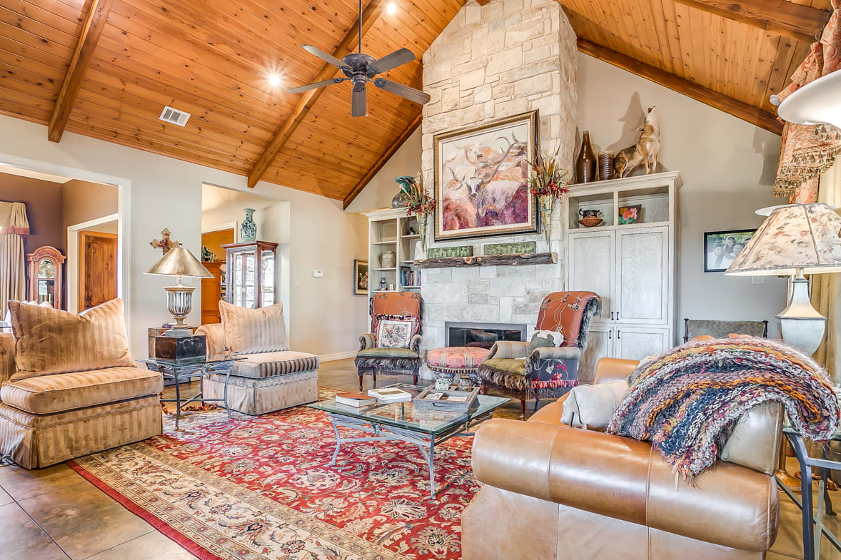 5 Tips for Buying a Home inception-app-prod/ZDI1YjFmYzUtNmM5Ny00YWY3LWFkMjItZGMzZWQzMDIzZDVi/content/2016/04/IMG_7558INTERIOR.jpg