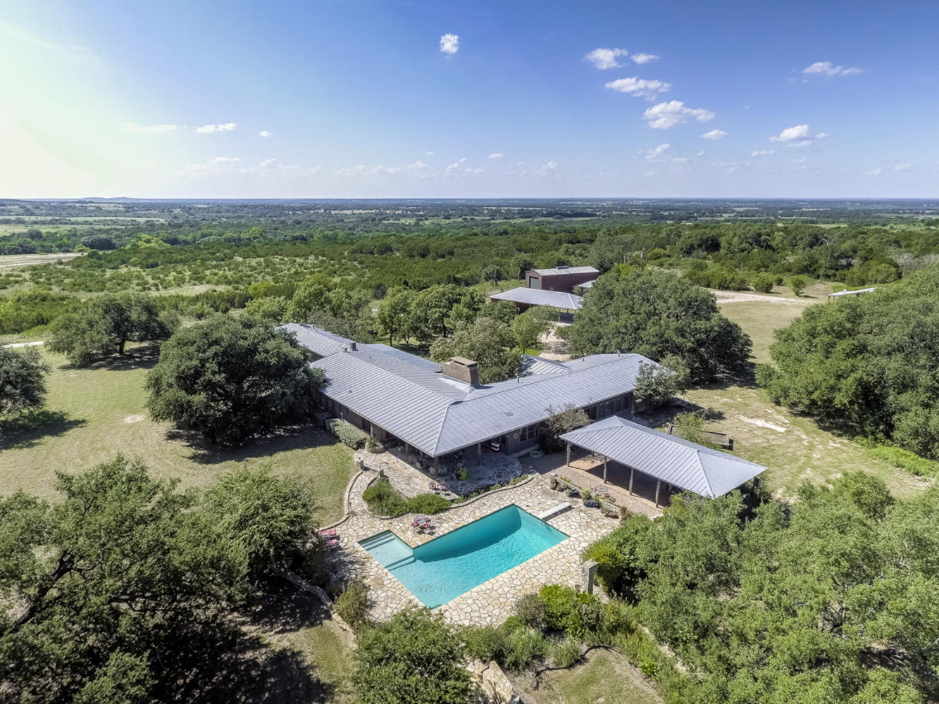 inception-app-prod/ZDI1YjFmYzUtNmM5Ny00YWY3LWFkMjItZGMzZWQzMDIzZDVi/content/2016/09/9855 FM 4 Lipan TX 76462 USA-large-010-11-9855 FM 4 10 of 94-1137x853-72dpi-2.jpg