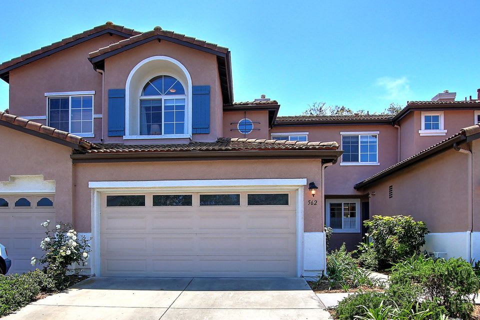 Sold! 562 Springbrook Ct inception-app-prod/ZDI2NmFkNGQtMzNiNi00NTM3LTk5NjAtM2E0OWM3MWVjYmU4/content/2021/05/562 Springbrook Front.jpg