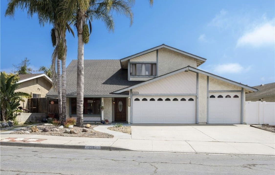 Just Sold! 2350 Antler Avenue, Ventura, CA inception-app-prod/ZDI2NmFkNGQtMzNiNi00NTM3LTk5NjAtM2E0OWM3MWVjYmU4/content/2022/06/5085361b0bc47726ebe1e275b84e1b2b95665d33.jpg