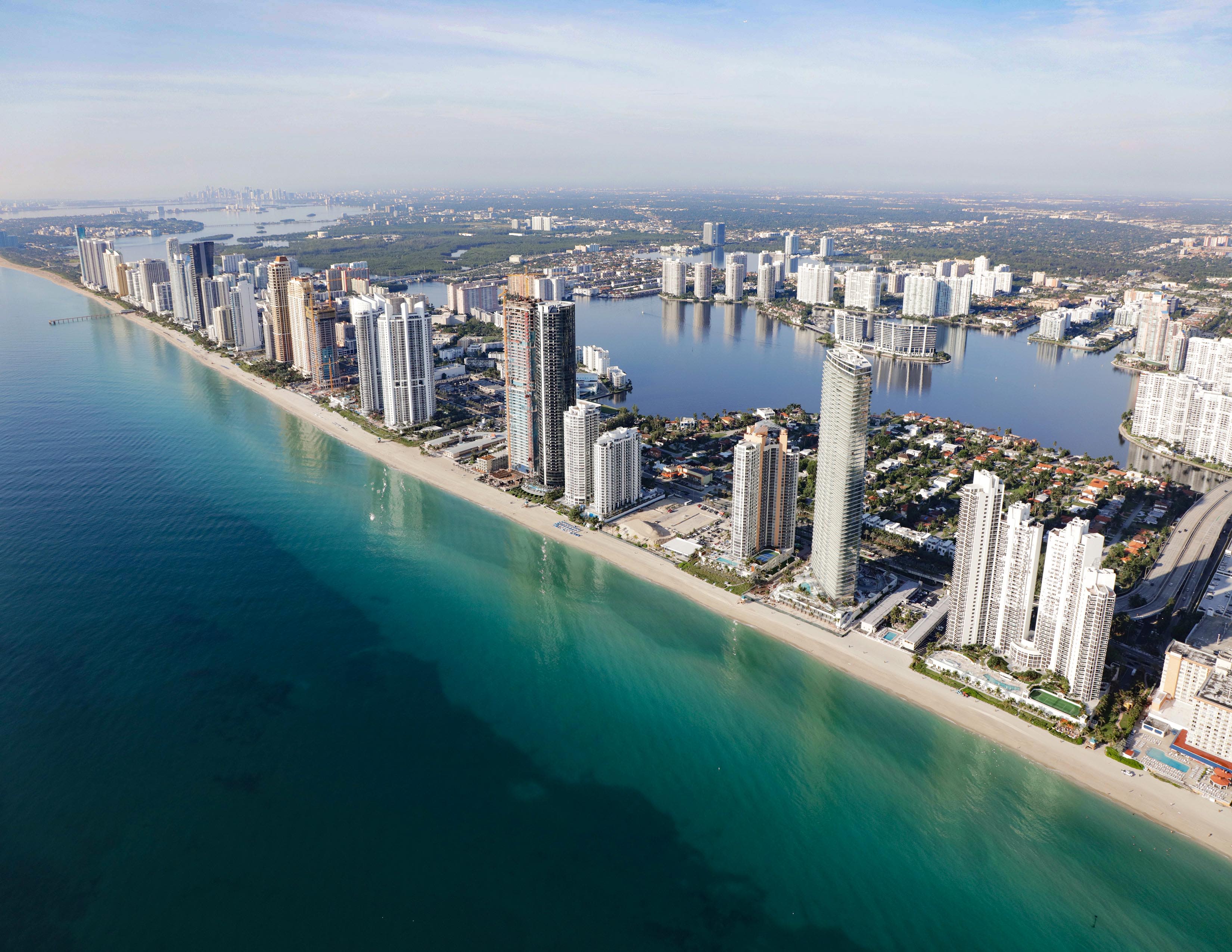Bank owned - distressed property in Sunny Isles - Bal Harbour - Aventura inception-app-prod/ZDI3ZDE3MjktNDM4Zi00YWViLTljMDMtNjlkYmUwZDRmZDE2/content/2020/09/937251.jpg