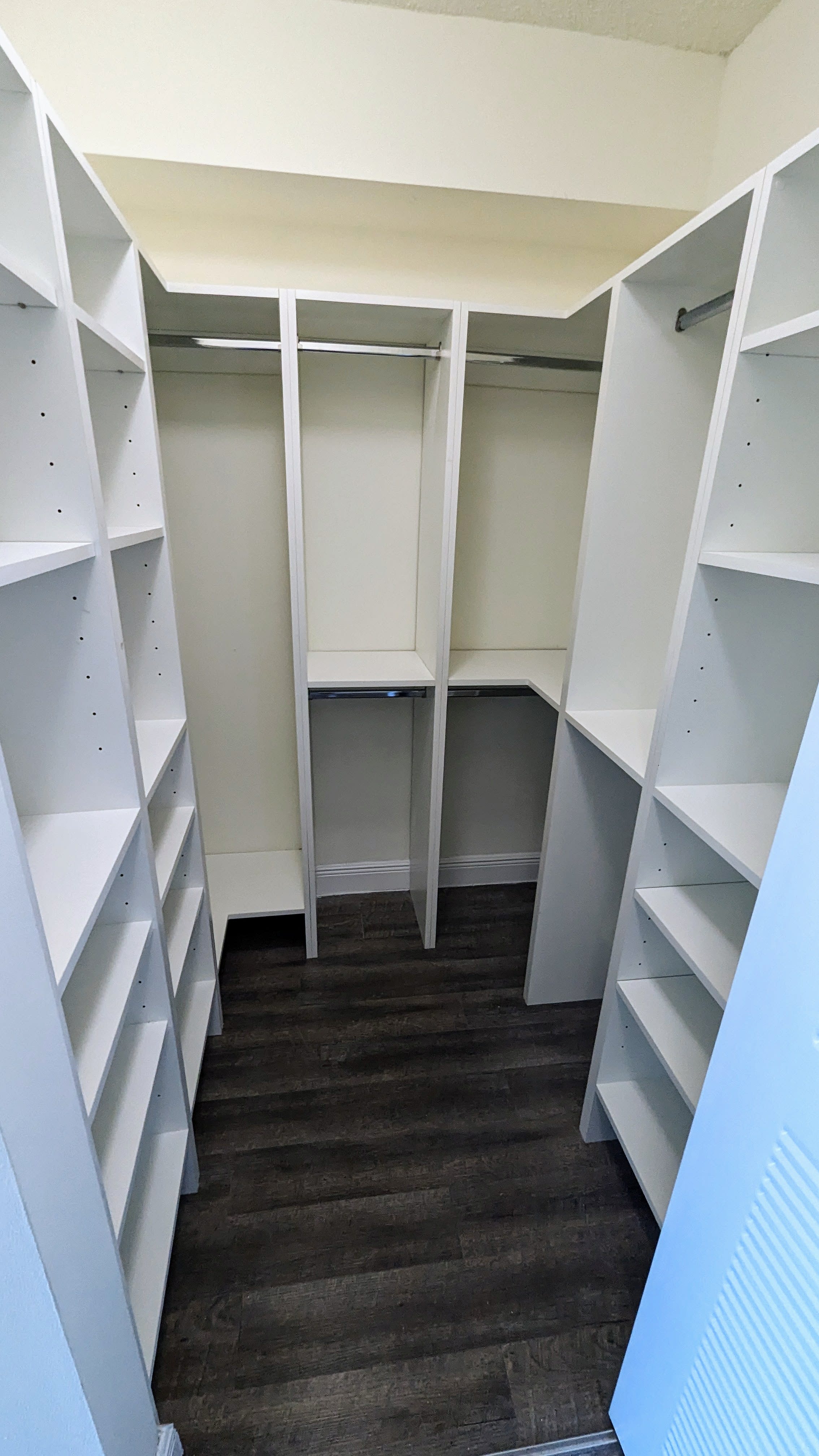 Sunny Isles Beach FOR RENT (786) 505 4007 inception-app-prod/ZDI3ZDE3MjktNDM4Zi00YWViLTljMDMtNjlkYmUwZDRmZDE2/content/2024/04/015ebfff323f3e2a326629631daef6f1e4868c9f.jpg