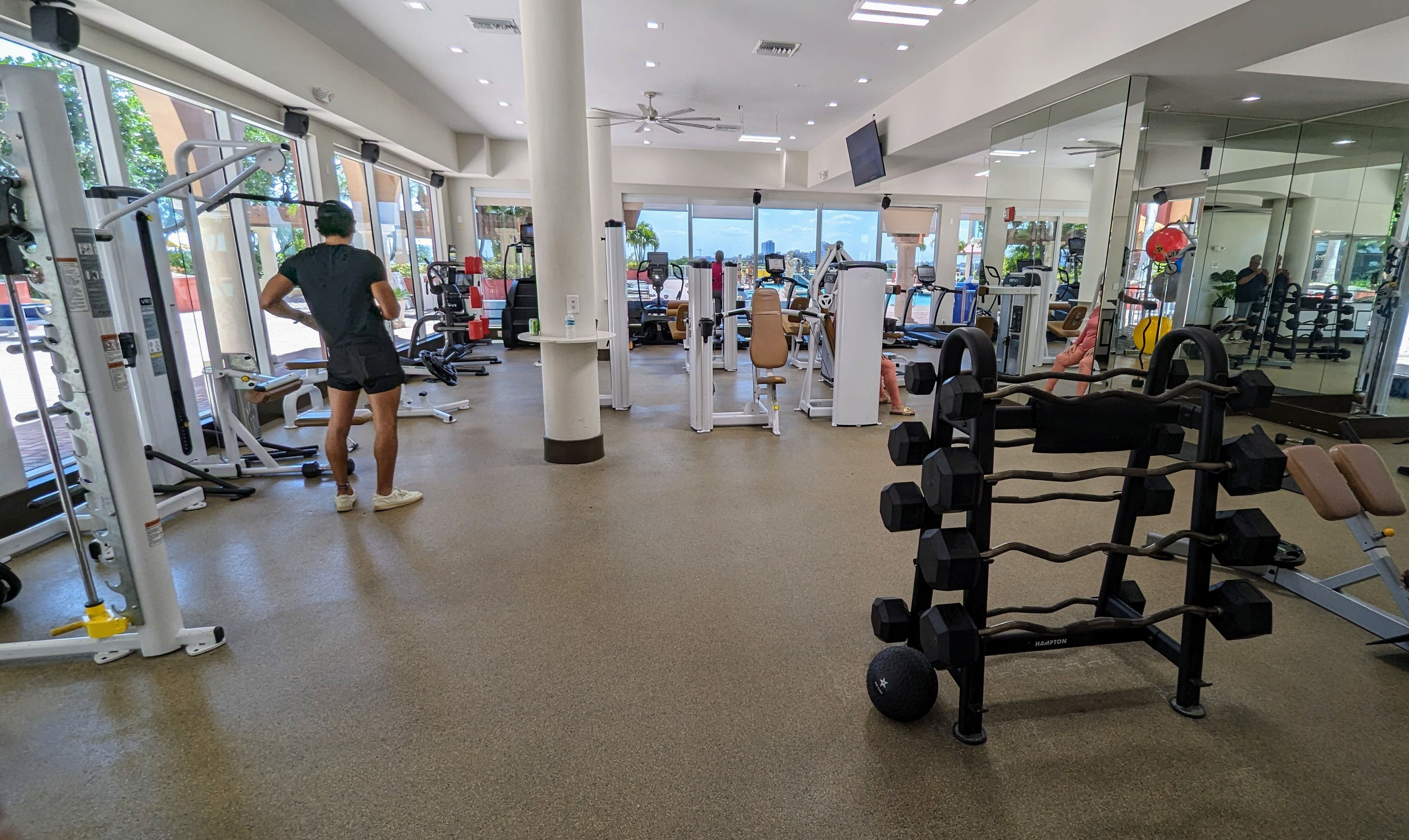 Sunny Isles Beach FOR RENT (786) 505 4007 inception-app-prod/ZDI3ZDE3MjktNDM4Zi00YWViLTljMDMtNjlkYmUwZDRmZDE2/content/2024/04/2012c2b3f8d855a0f794d90ca033245641a279cf.jpg