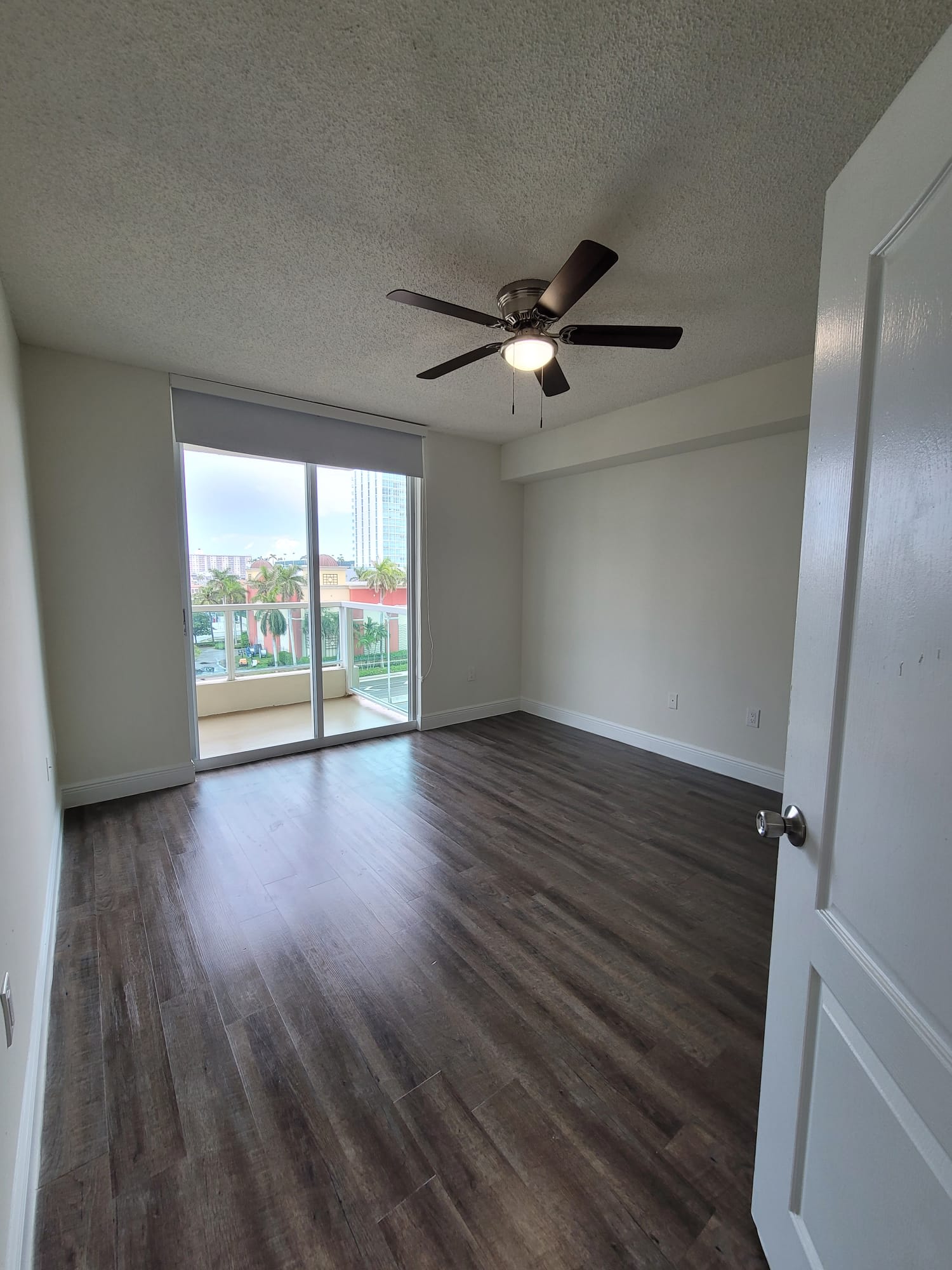 Sunny Isles Beach FOR RENT (786) 505 4007 inception-app-prod/ZDI3ZDE3MjktNDM4Zi00YWViLTljMDMtNjlkYmUwZDRmZDE2/content/2024/07/96b1663c443d5462ca382647a41e6c1e4d9c99d8.jpg