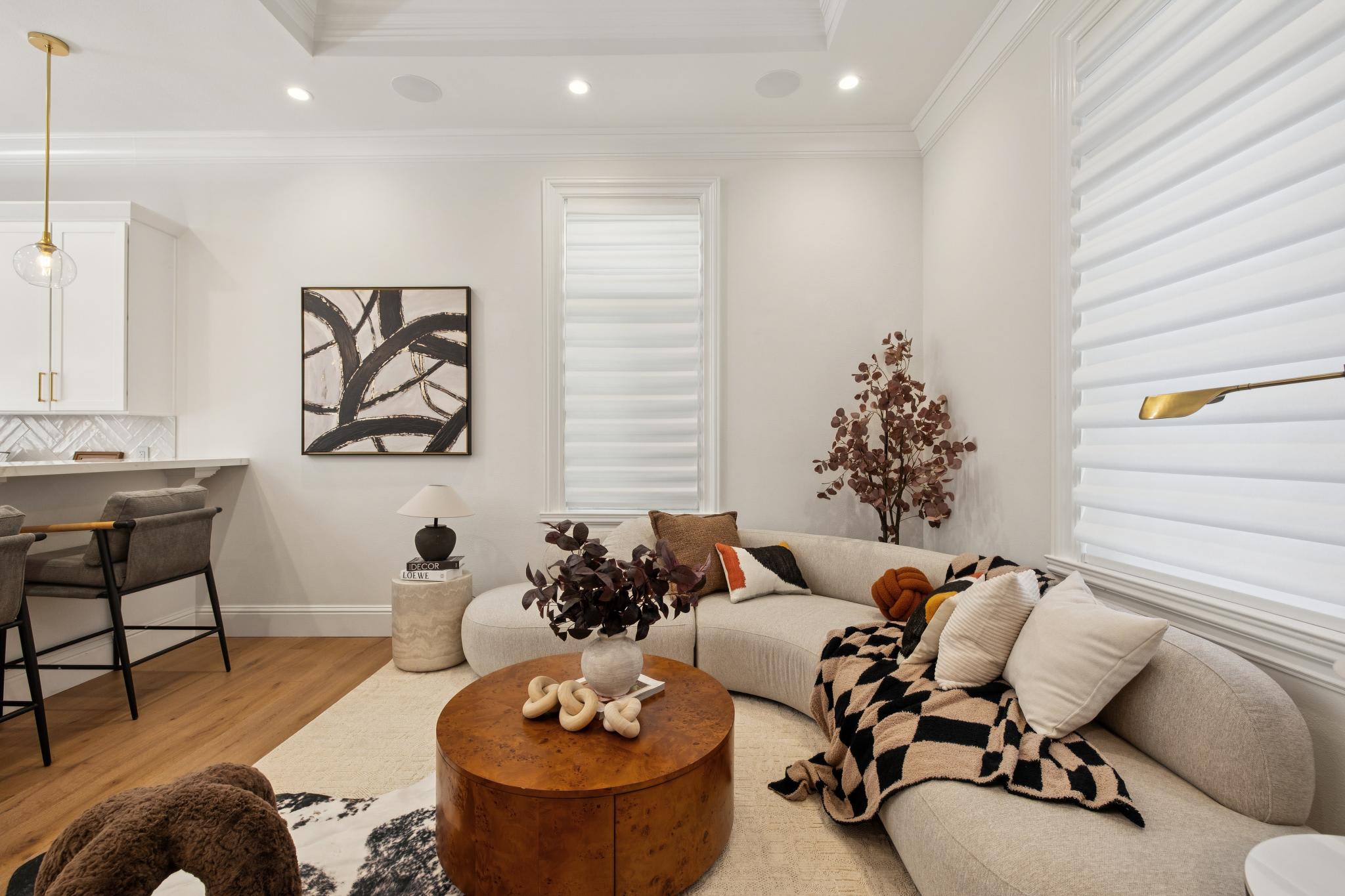 Top 10 Ways to Win an Offer in a Competitive San Francisco Bay Area Market inception-app-prod/ZDQ5M2U2Y2UtYjhmOS00MDgzLWFmNzQtNTY1OTExODIyYmI2/content/2026/08/3ab1af2871a8e50b26f8030cdab5b7e91c7637ec.jpg