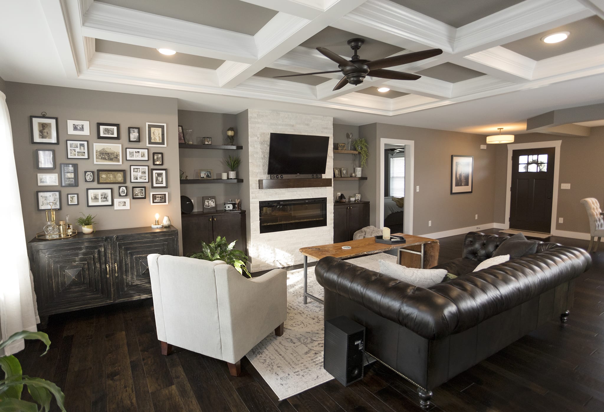 HOW TO PREPARE YOUR HOME FOR PROFESSIONAL PHOTOGRAPHY inception-app-prod/ZDU2NjdjMGYtN2U3MS00N2IzLTg1YjItMDI0MDY1NTI1OWM4/content/2025/10/20357ae9af1cc1f1fc03a09c75d6c213e0527d08.jpg