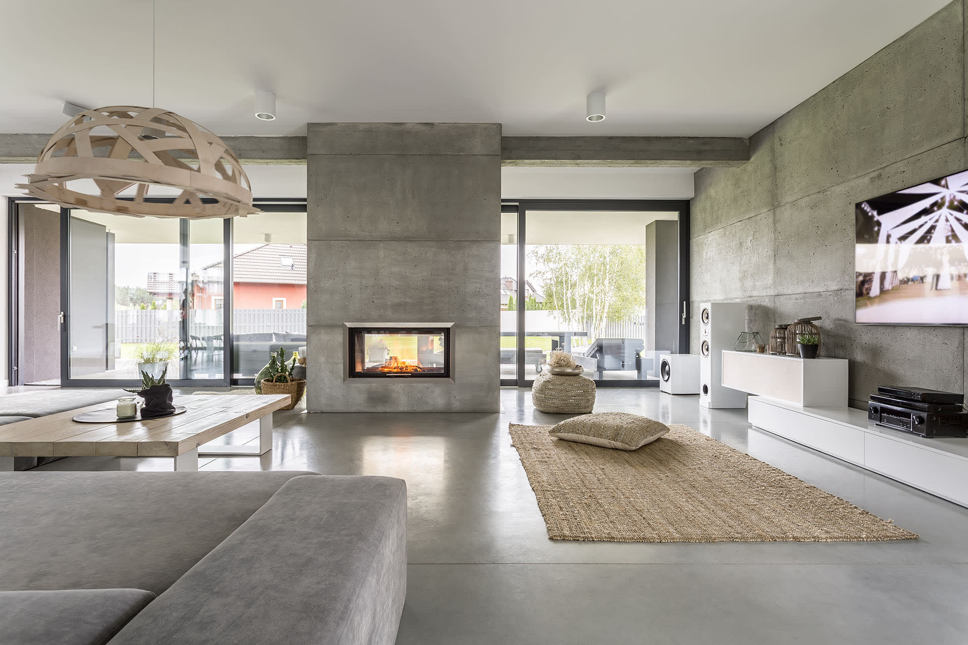 Luxury Homes inception-app-prod/ZDU2OGUxMjAtN2QwNC00ZTkzLWIyZDYtMTcyYTEzNmNkZTU5/content/2021/12/7c7a8ecc0ea370e471ae87a380c8e73ee6a6de2a.jpg