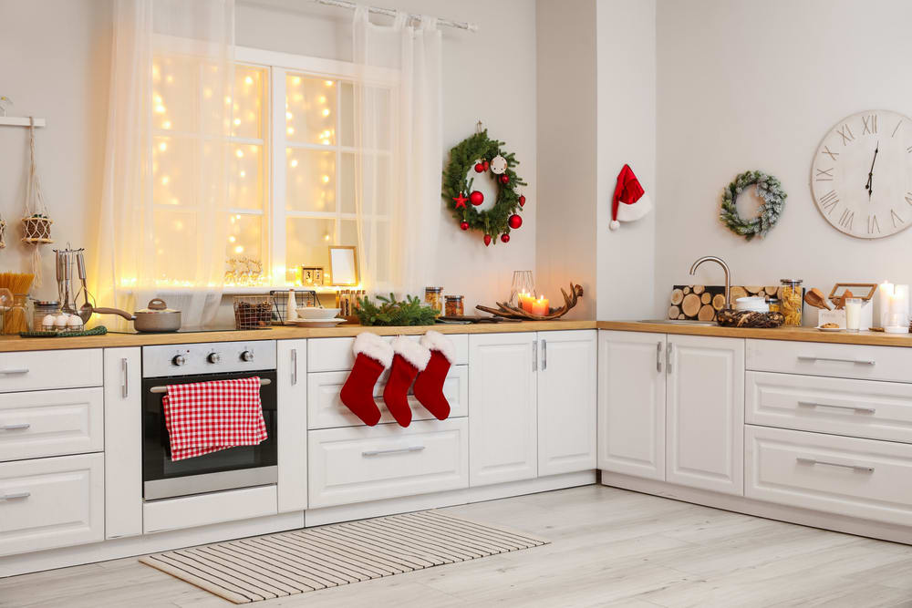 Holiday Home Staging: Tips for Making Your Property Cozy and Market-Ready inception-app-prod/ZDUxNWE2NGQtOTkwMC00N2NmLTg5NmUtNWFhZTIxZWZlNDJk/content/2024/12/406607060c5697df8ed412a502c14750655e2e17.jpg