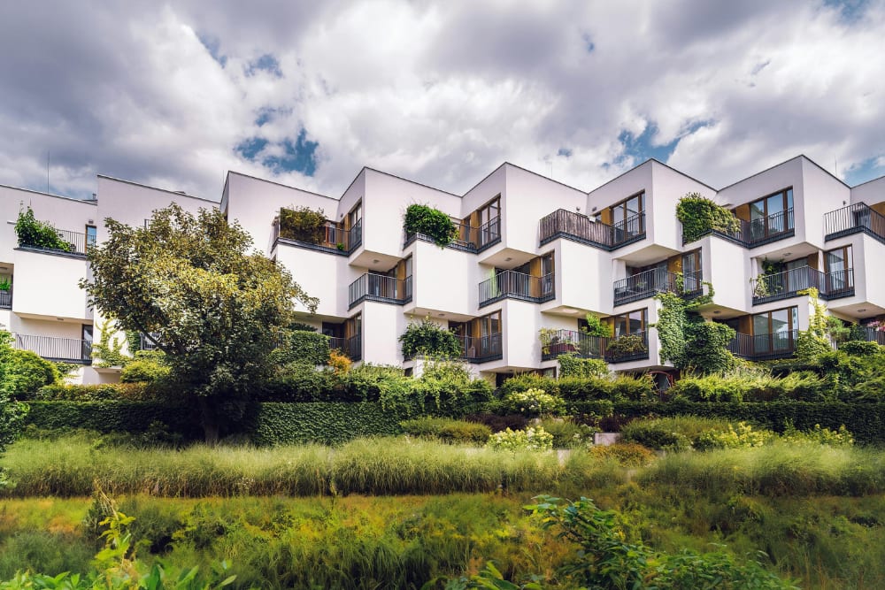 Beat the Heat: Marketing Eco-Friendly Properties in June inception-app-prod/ZDUxNWE2NGQtOTkwMC00N2NmLTg5NmUtNWFhZTIxZWZlNDJk/content/2026/06/a7fe48be77ff39dab528cafecbf7108c4b87374d.png