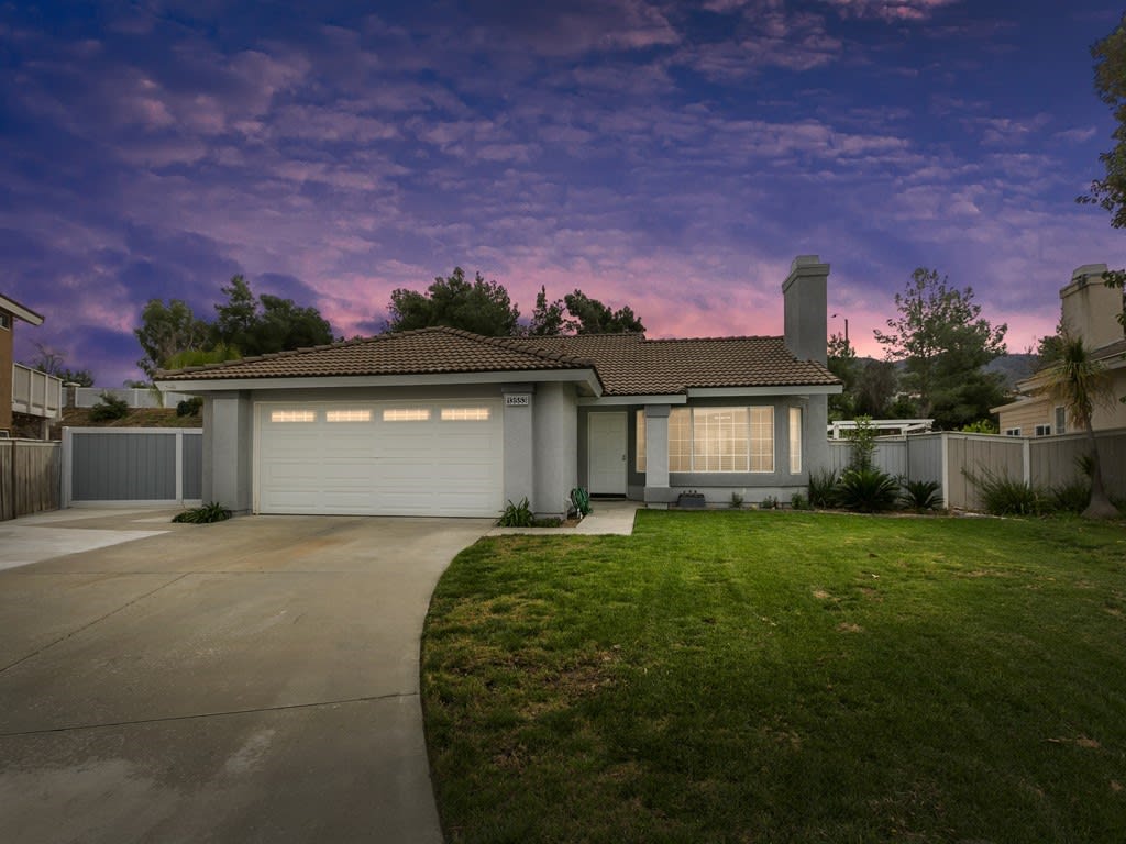 New Listing - 13553 Falling Star Corona inception-app-prod/ZDlkMmIwM2ItNGVkMy00MzUzLTg0MzYtZmYxZWMxNWE5OTk3/content/2020/02/001twilight.jpg