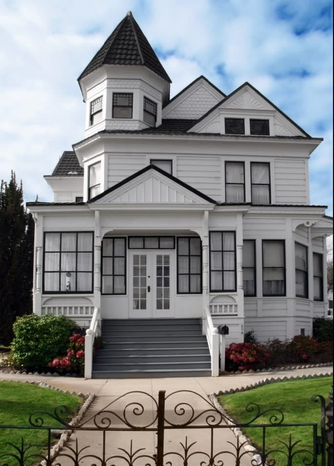 3 Reasons Why It’s Important to Price Your Home to Sell inception-app-prod/ZDlkMmIwM2ItNGVkMy00MzUzLTg0MzYtZmYxZWMxNWE5OTk3/content/2024/01/81b16703f1862baa1e61633e934ae9c0f135ee52.jpg