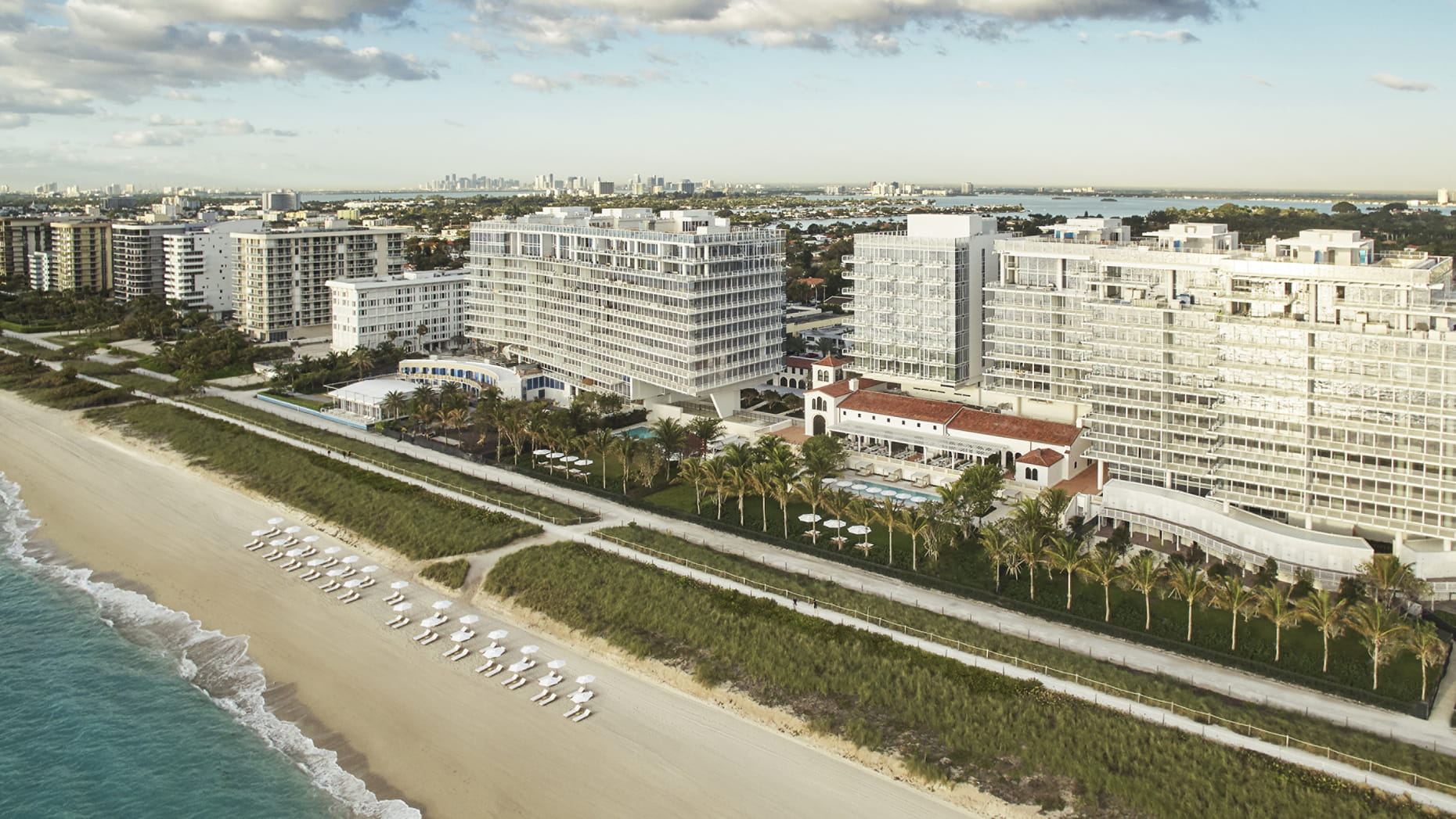 Four Seasons Surf Club South Tower inception-app-prod/ZGEzM2UxZjAtZTZmYS00MWQwLWJiZDgtZDg4ZGE3YjY1NWNm/content/2025/12/3af20ce3b2d396dfdab362e97d397fbafbbc7faf.jpg