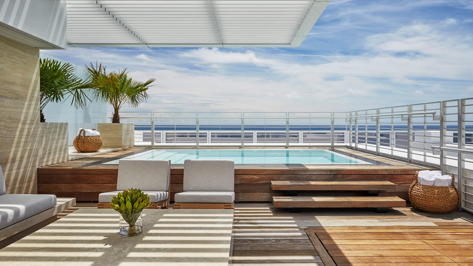 Four Seasons Surf Club South Tower inception-app-prod/ZGEzM2UxZjAtZTZmYS00MWQwLWJiZDgtZDg4ZGE3YjY1NWNm/content/2025/12/6bcdb5251c43a44e2906405756c9ec2007ad76d2.jpg