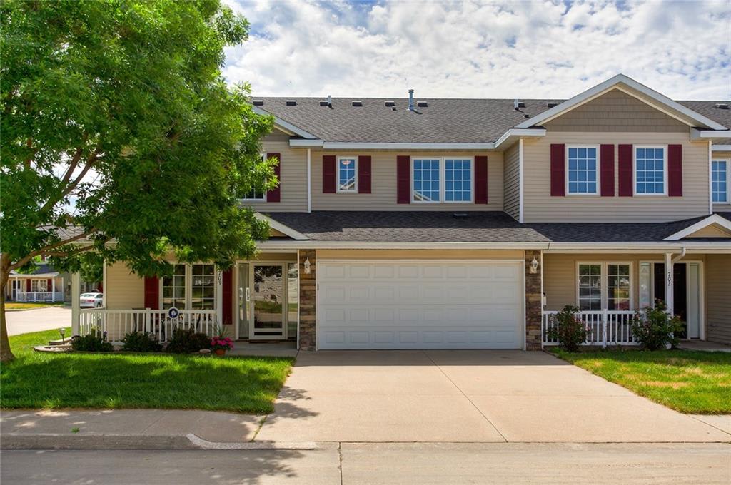 SOLD in Ankeny! Great End Unit Townhome! inception-app-prod/ZGM3MjVjZTgtM2M4OC00YzRiLWE2MTgtYTk0MDhmMTdjMzli/content/2022/01/b2472708388fe0d2f4e3d9f27ad9807cb4e2bad6.jpg