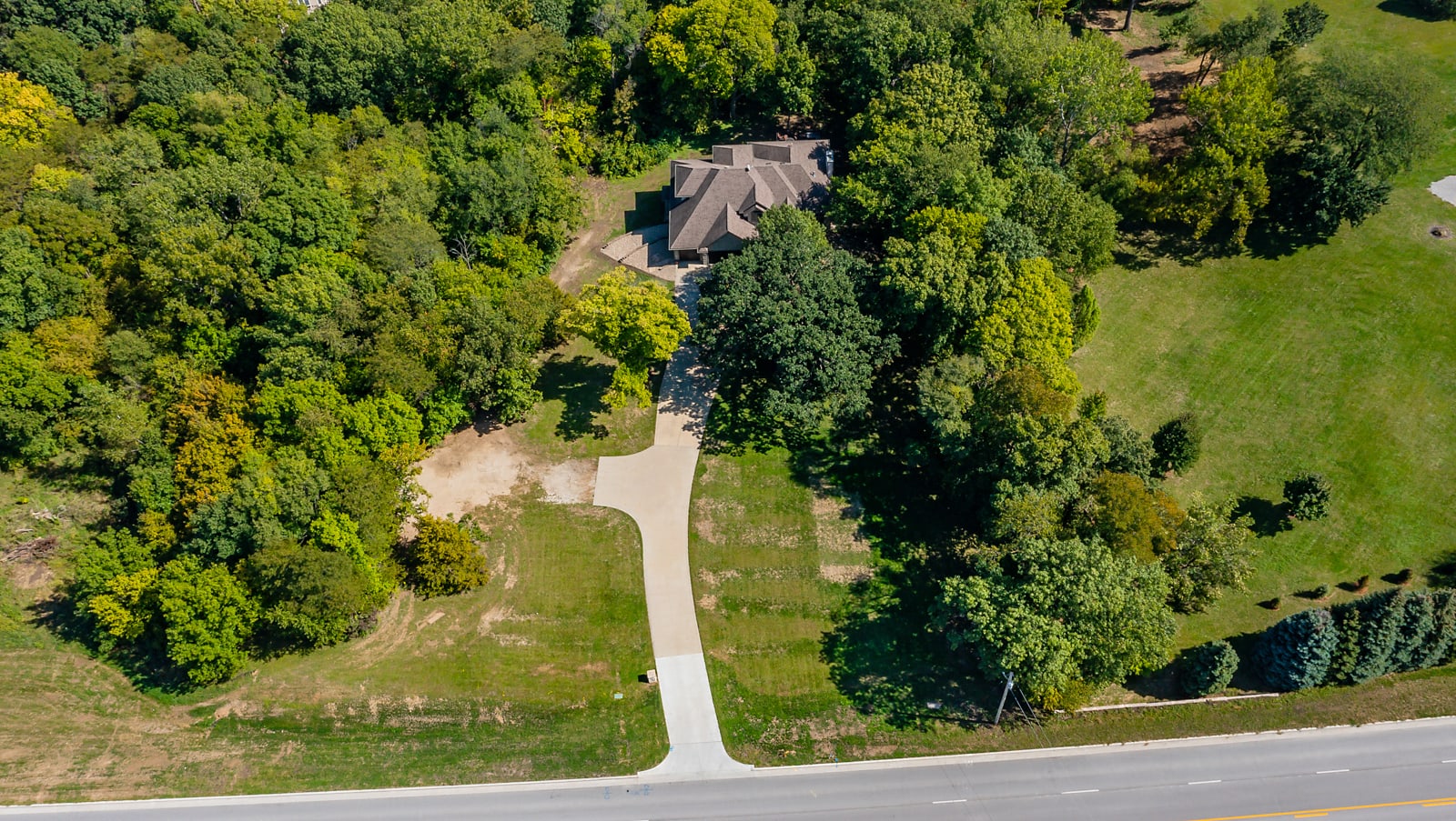 SOLD in Ankeny! Pristine Custom Home with Nearly 6,000 sq ft of Finish Nestled on 2.9 Acres on Private Wooded Lot. inception-app-prod/ZGM3MjVjZTgtM2M4OC00YzRiLWE2MTgtYTk0MDhmMTdjMzli/content/2023/10/9e78aeda80e26cc2ccb7a02e8272940b47ff8995.jpg