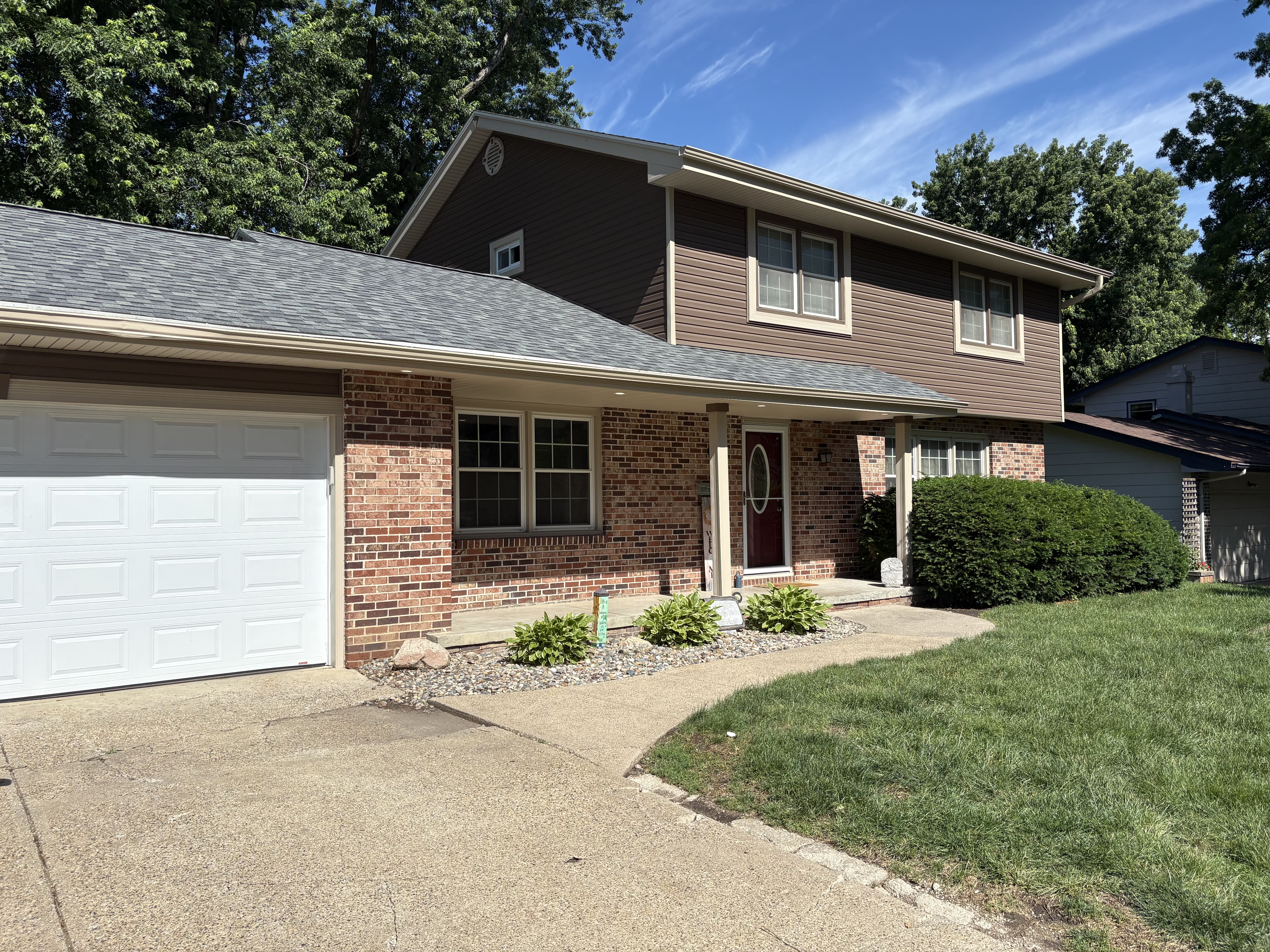 JUST SOLD in Des Moines, IA! Well-Maintained Two-Story Home - 4 Bedrooms, 3 Bathrooms with LOTS of MAJOR UPDATES! inception-app-prod/ZGM3MjVjZTgtM2M4OC00YzRiLWE2MTgtYTk0MDhmMTdjMzli/content/2026/08/67064efb99a1c3abb4ce623140b5dfd834c161d0.jpeg