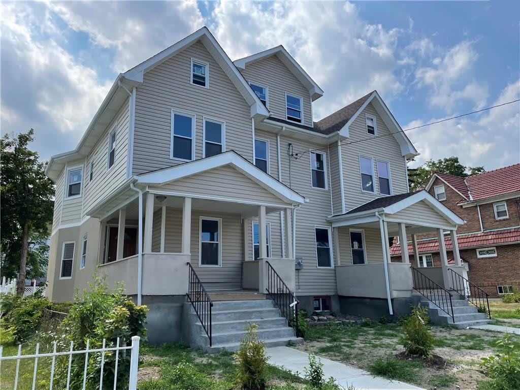 How to Buy a House inception-app-prod/ZGM3ZDg5ODQtZWRjZC00ZGRhLWE3NjEtZGNjZTgxNzhmMjE4/content/2022/07/94ab5a040ff043dc37228b6980bda7315c910d23.jpg