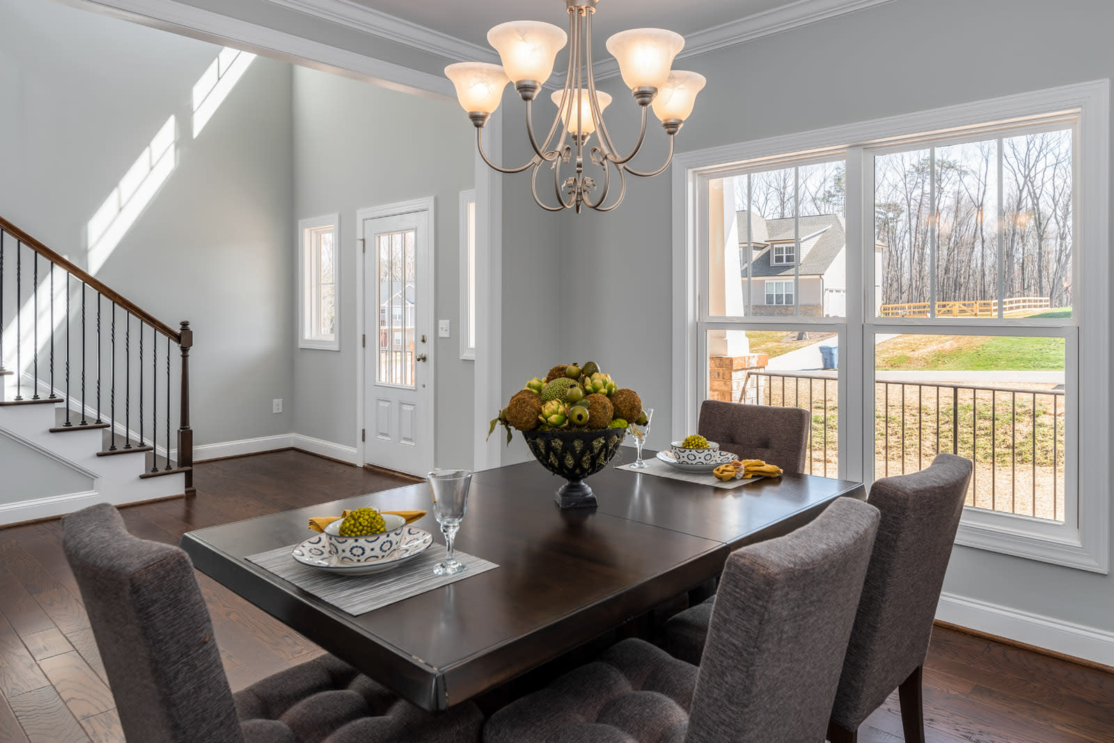 Old Moore's Mill inception-app-prod/ZGU4NzRiMTUtMTFjOC00MjBjLTg4ZDEtNjllMTllZTZmZmE2/content/2019/05/7306 Lambert Lake Dining Rm 2 %281%29.jpg