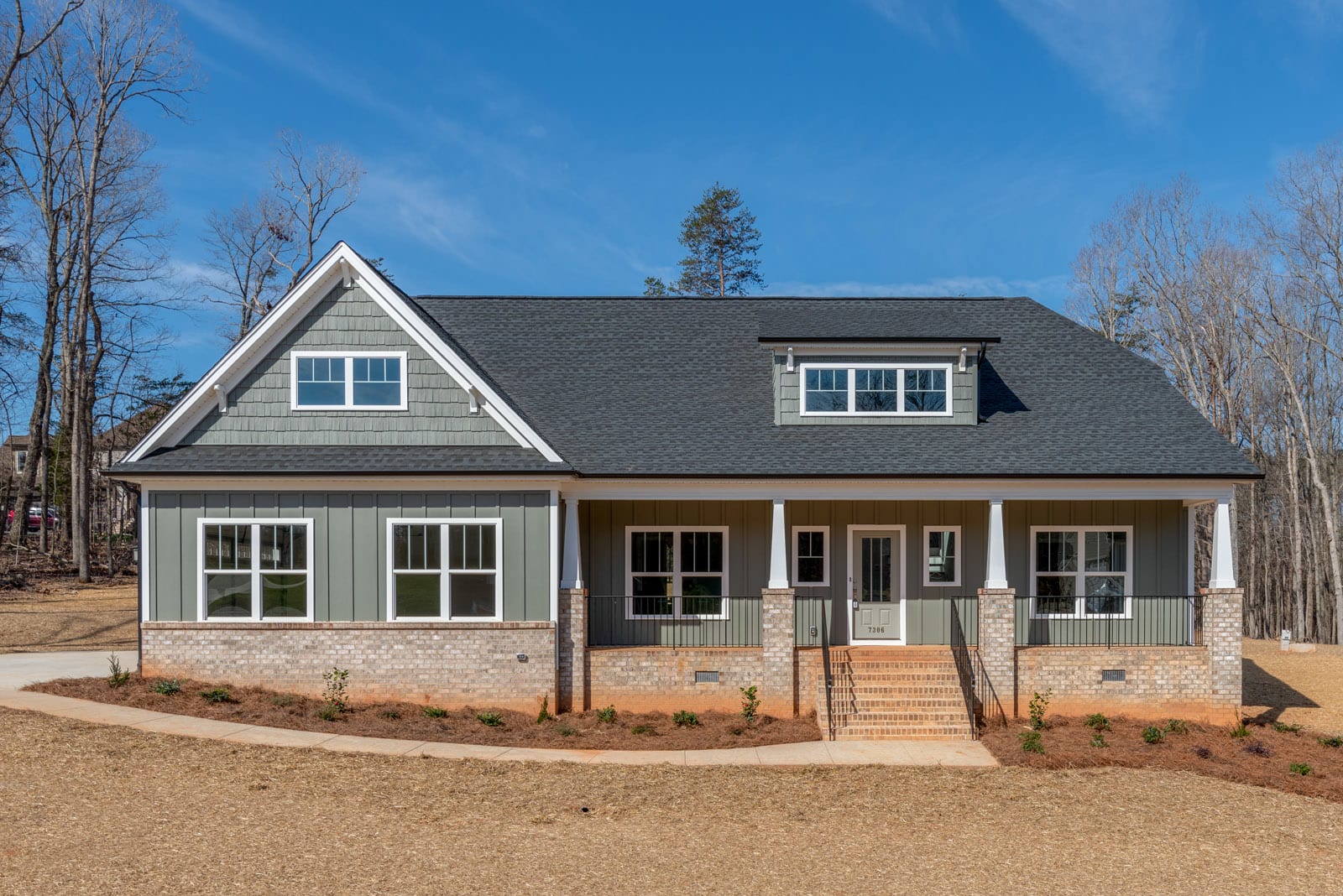 Old Moore's Mill inception-app-prod/ZGU4NzRiMTUtMTFjOC00MjBjLTg4ZDEtNjllMTllZTZmZmE2/content/2019/05/7306 Lambert Lake Front 1 %282%29.jpg