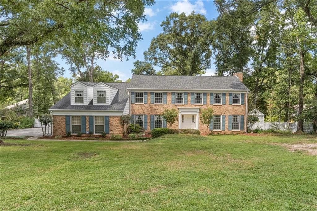 Smart Investments: 7 Rental Properties Near University of South Alabama inception-app-prod/ZTE2Yjk4NmUtNWVmMi00MmIxLTllNjQtMjhlYmM1NjY5NjRl/content/2023/11/58b382a5b1acad76fa3f49511188ad63c94eebd8.jpeg