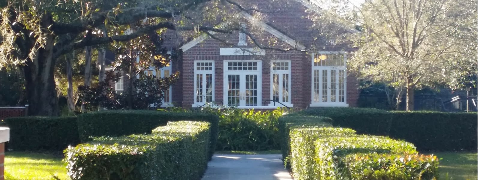 inception-app-prod/ZTM3NzMxYzAtYjU2ZC00NDU5LTgyMTMtZmRiYzVmMDg3MGE3/content/2016/01/Seminole Heights Garden.jpg