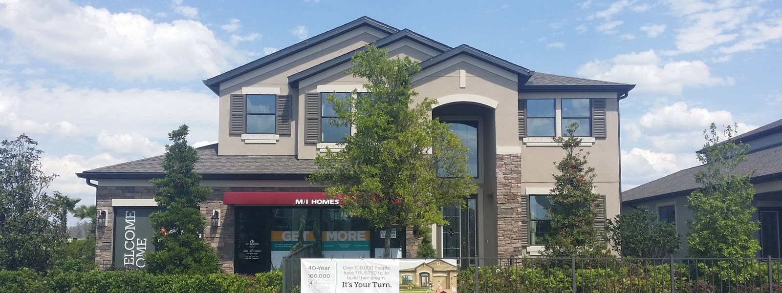 inception-app-prod/ZTM3NzMxYzAtYjU2ZC00NDU5LTgyMTMtZmRiYzVmMDg3MGE3/content/2016/04/Long Lake MI2 Slide.jpg