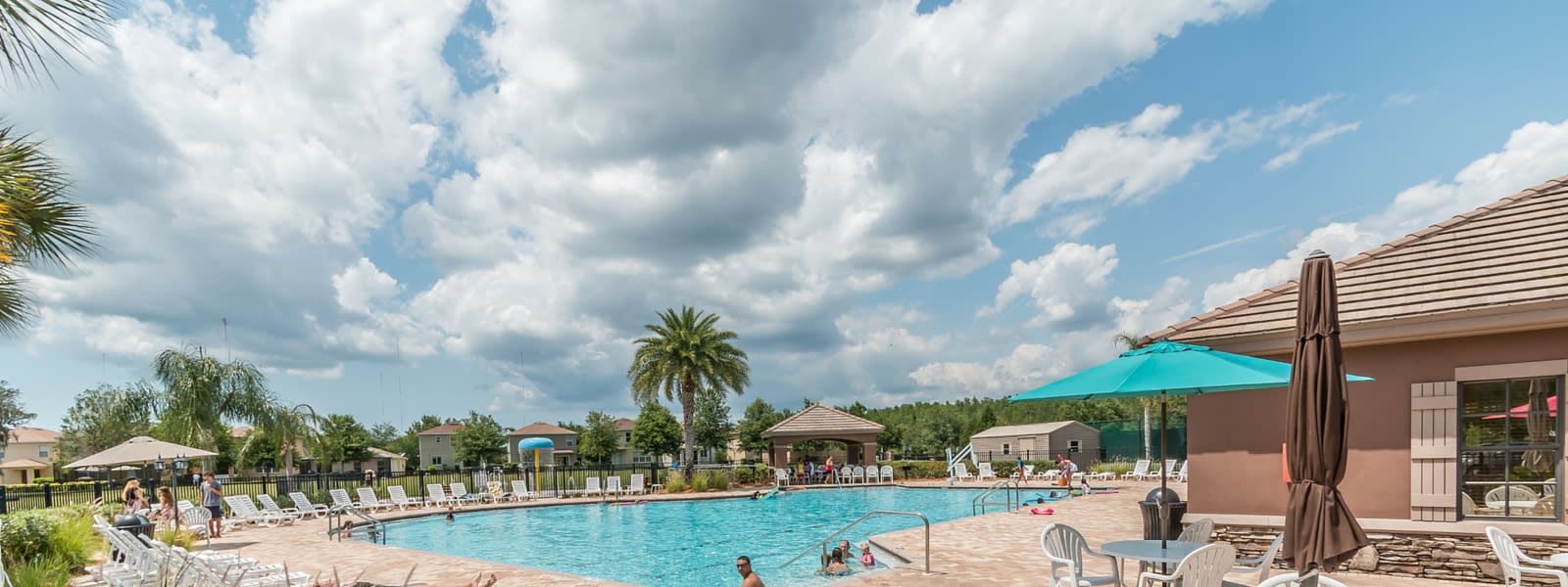 inception-app-prod/ZTM3NzMxYzAtYjU2ZC00NDU5LTgyMTMtZmRiYzVmMDg3MGE3/content/2016/05/Ballantrae Pool2 wide.jpg