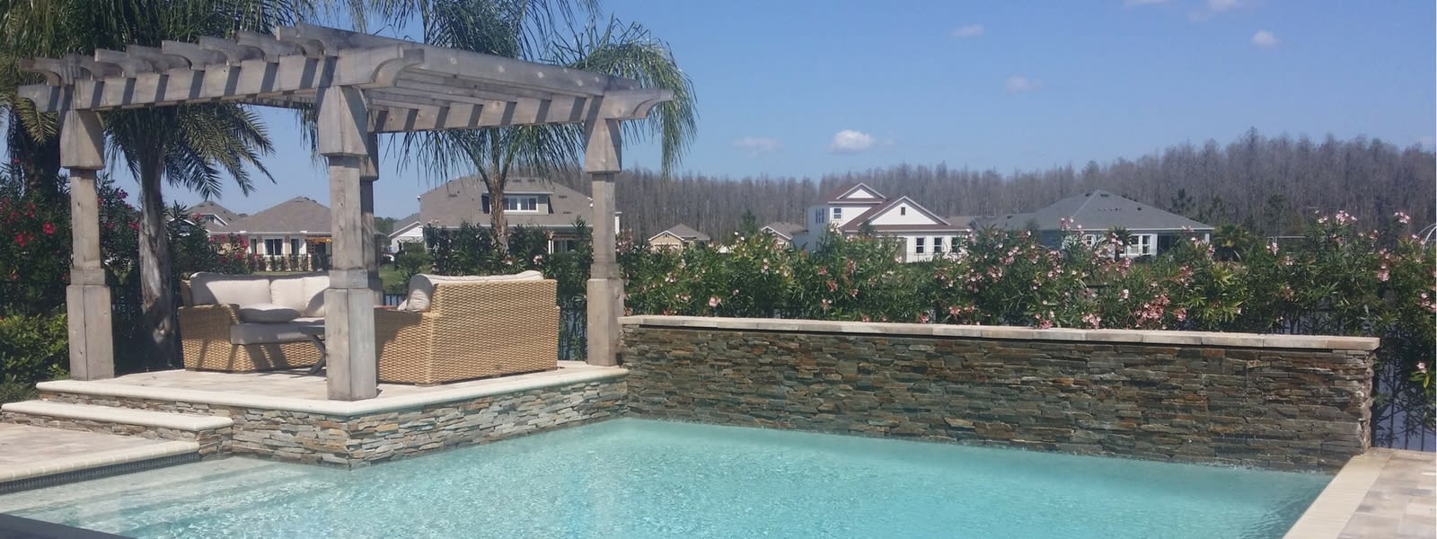 Asturia inception-app-prod/ZTM3NzMxYzAtYjU2ZC00NDU5LTgyMTMtZmRiYzVmMDg3MGE3/content/2017/10/Asturia home pool wide.jpg