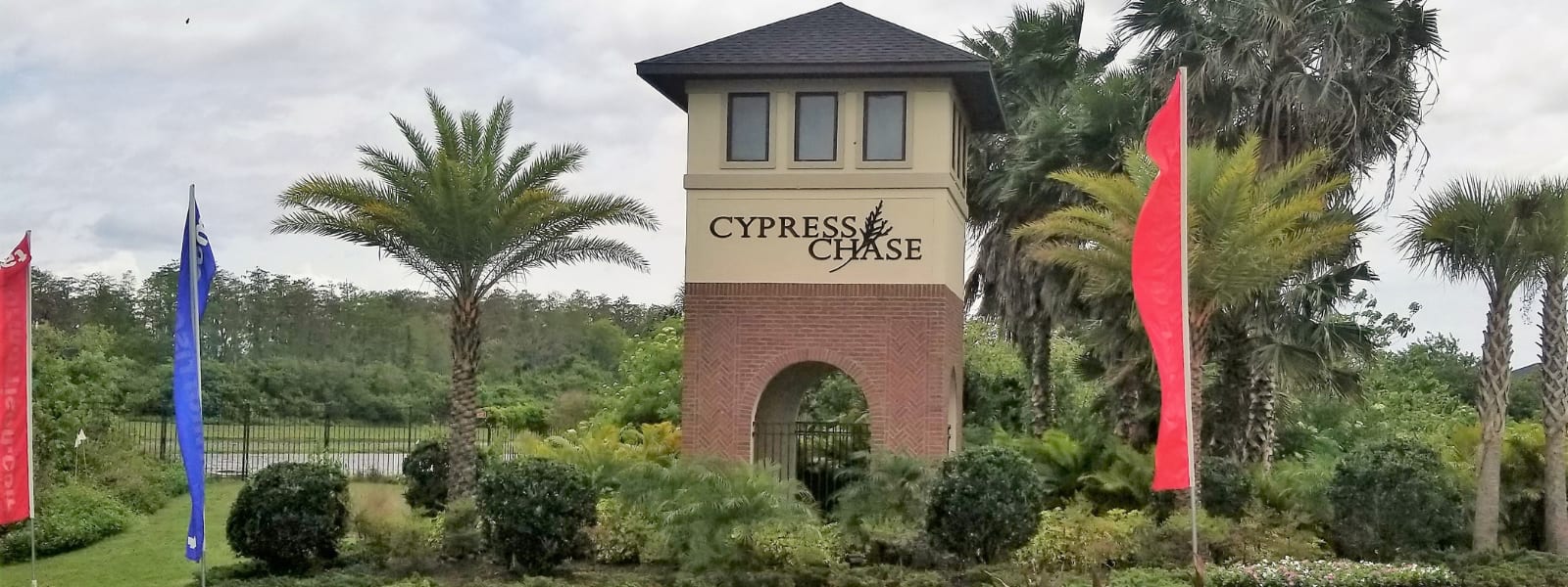 inception-app-prod/ZTM3NzMxYzAtYjU2ZC00NDU5LTgyMTMtZmRiYzVmMDg3MGE3/content/2019/05/Cypress Chase front wide-2.png