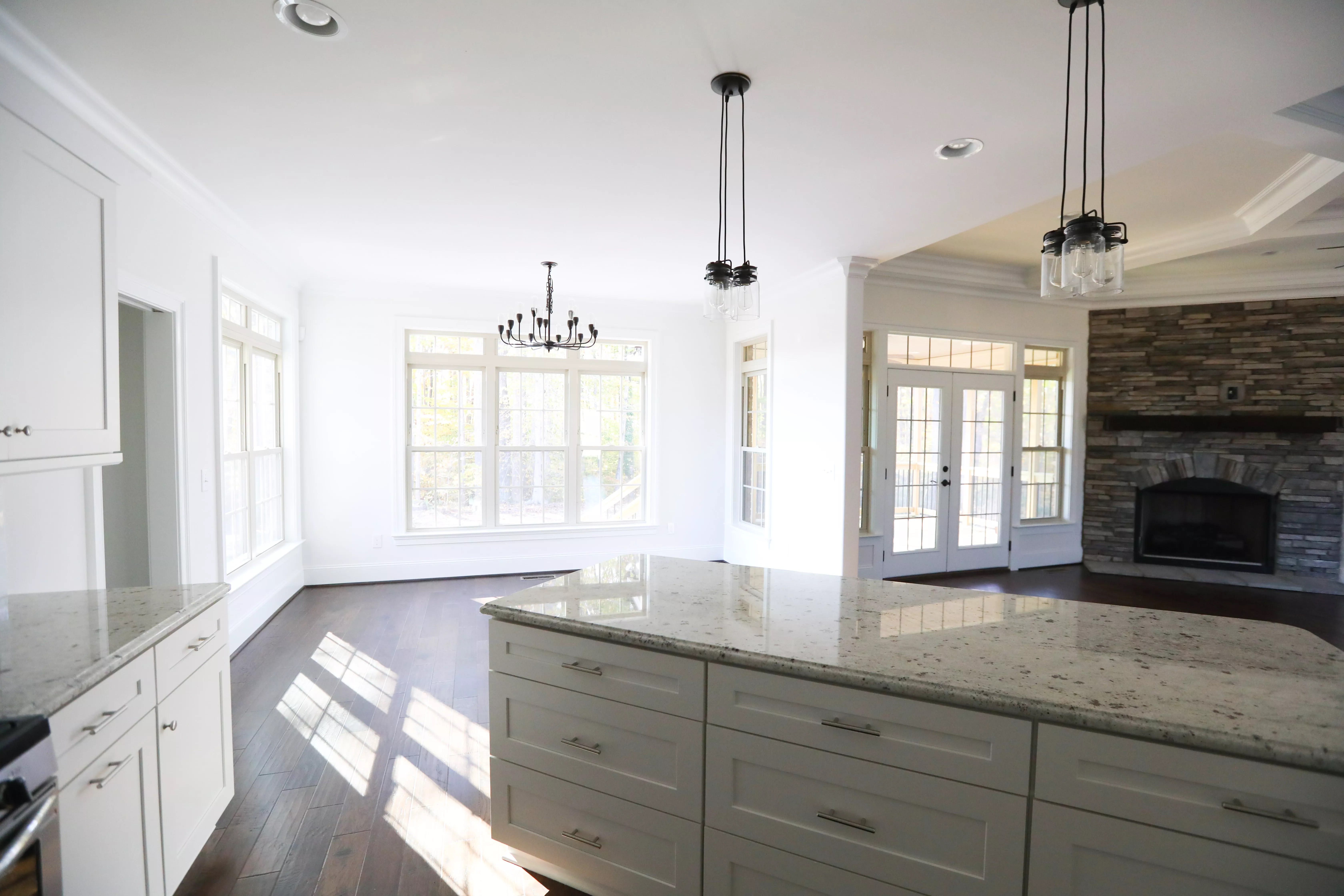 Summit Lakes - Browns Summit inception-app-prod/ZTgwNmI4ZWEtMDM0Yi00N2VmLWJkNGUtYmI2OWE4YTZmZWNj/content/2019/08/kitchen-livingedited-2.jpg