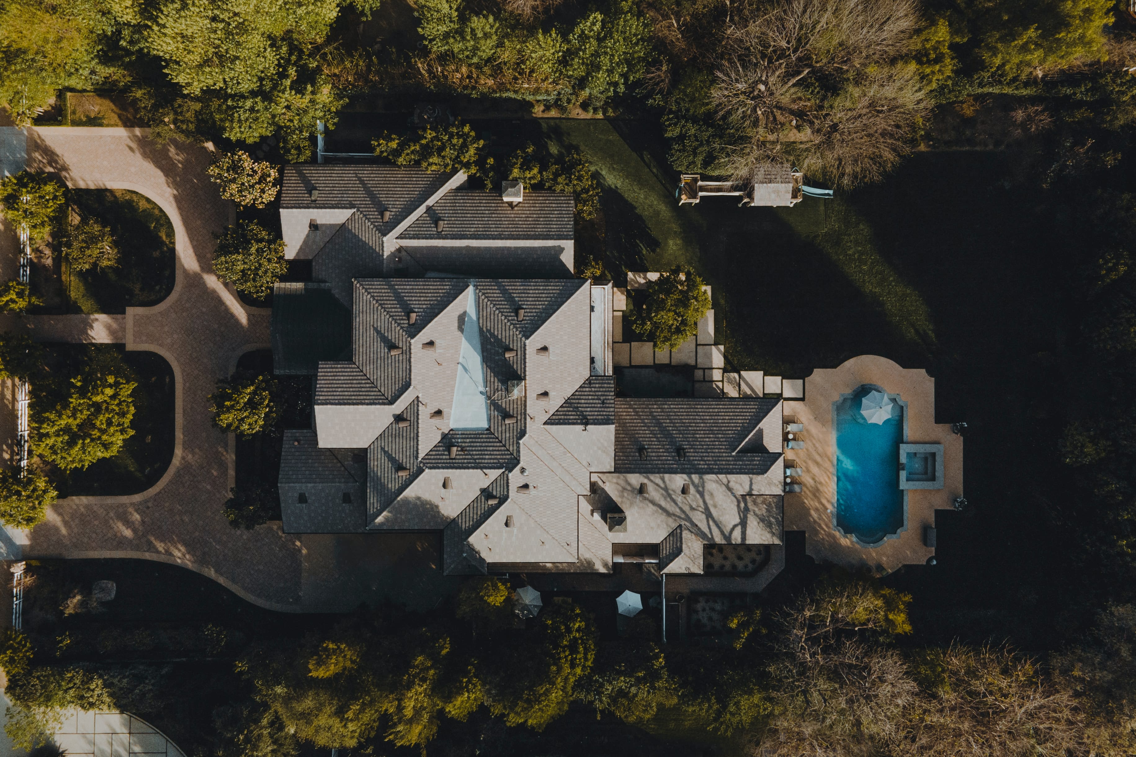 Backyard Pools inception-app-prod/ZTk1OWU3ZTAtOWNlNi00NDI3LWEzMWMtYjcwYzU4ZjYyMWFh/content/2022/03/4b7e9ebdf055c3951e9749948096ece87554ffc5.jpg