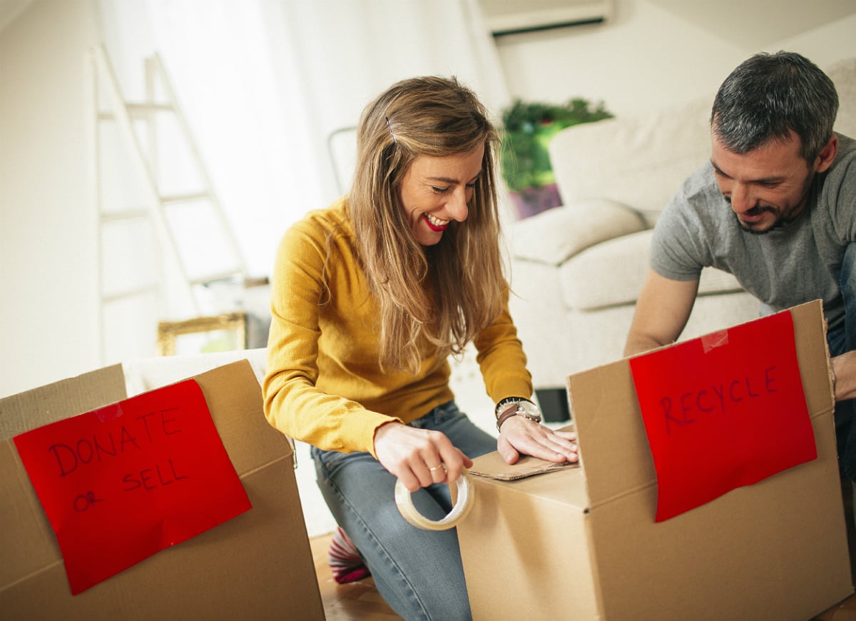 inception-app-prod/ZTk5YTA3ODItNmY2OS00NGZiLTg0MjEtMDc2Y2M3NjU5ODM3/content/2016/12/declutter-house-before-selling.jpg