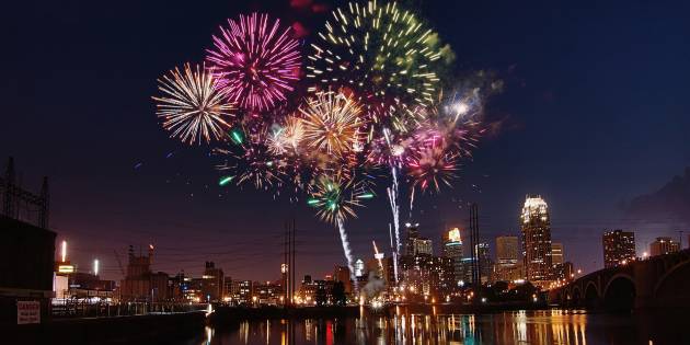 inception-app-prod/ZTk5YTA3ODItNmY2OS00NGZiLTg0MjEtMDc2Y2M3NjU5ODM3/content/2018/07/Meta-Image-Mpls-Fireworks-2012-CREDIT-Photo-by-Dan-Anderson-Courtesy-of-Meet-Minneapolis_d6fd2276c2892c7bc12b1e84a87bc8f5-2.jpg
