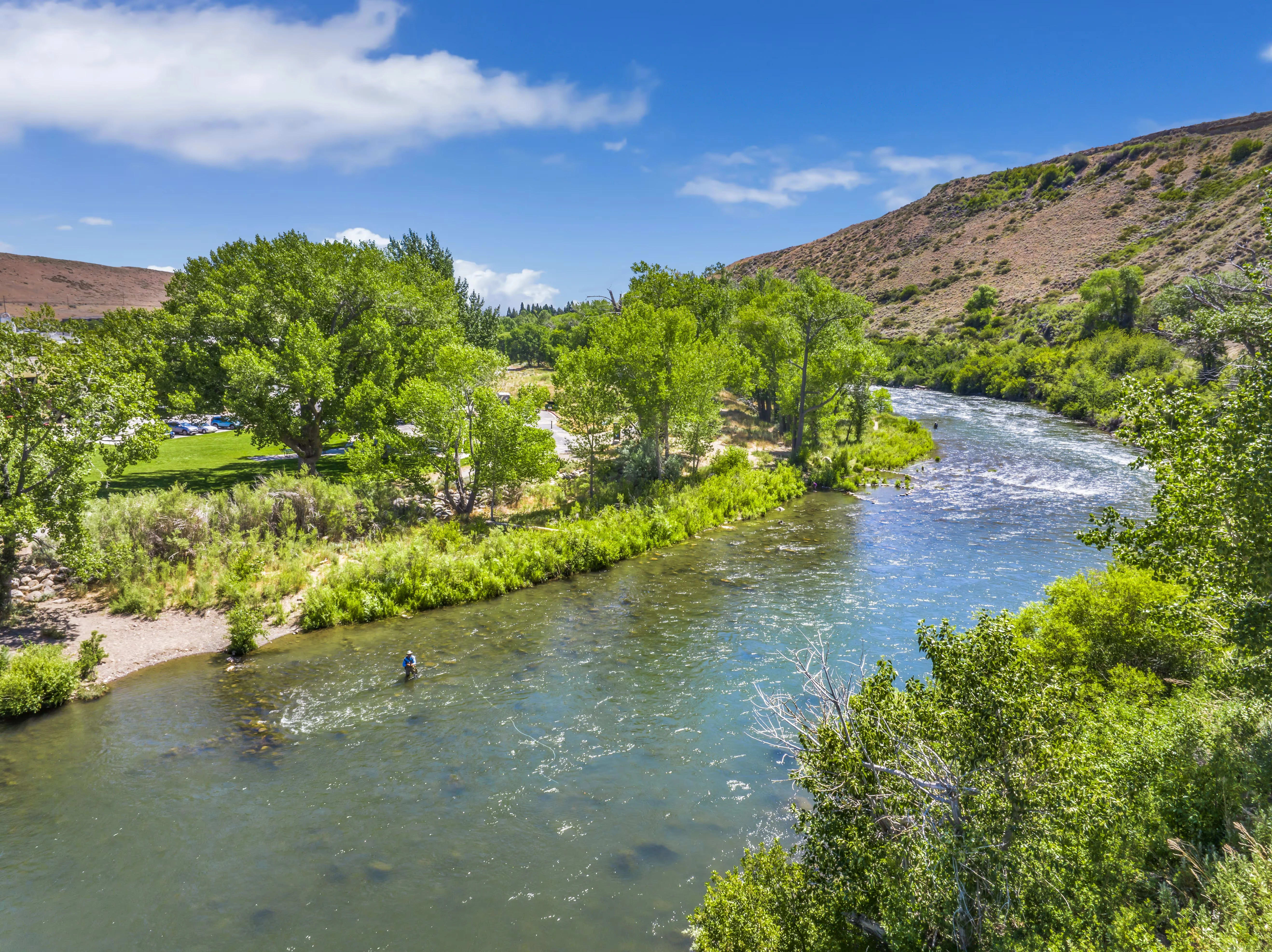 Truckee River inception-app-prod/ZTkxNTYwZTEtOTYxOS00YzQ1LTk1YjMtMmNjNDM4ZmYxZGZm/content/2025/07/4b0bae4ce177a460d97ab5ba61636113da59865b.webp