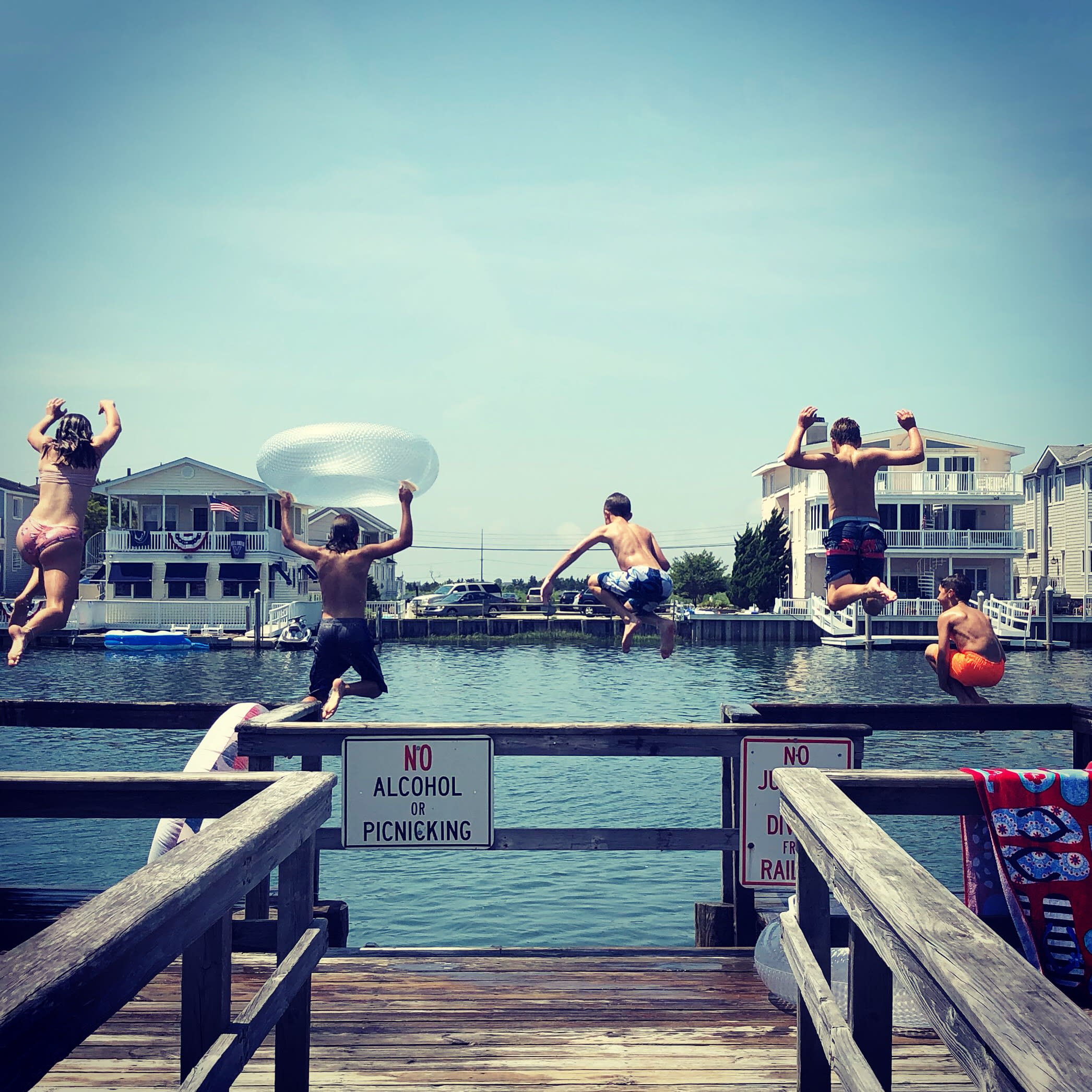 Avalon/Stone Harbor inception-app-prod/ZWI0MGY3YTgtZWY0YS00YTlmLWE2MzgtNmVjZGVmYjE0YWQ4/content/2019/11/bay-photo.jpg