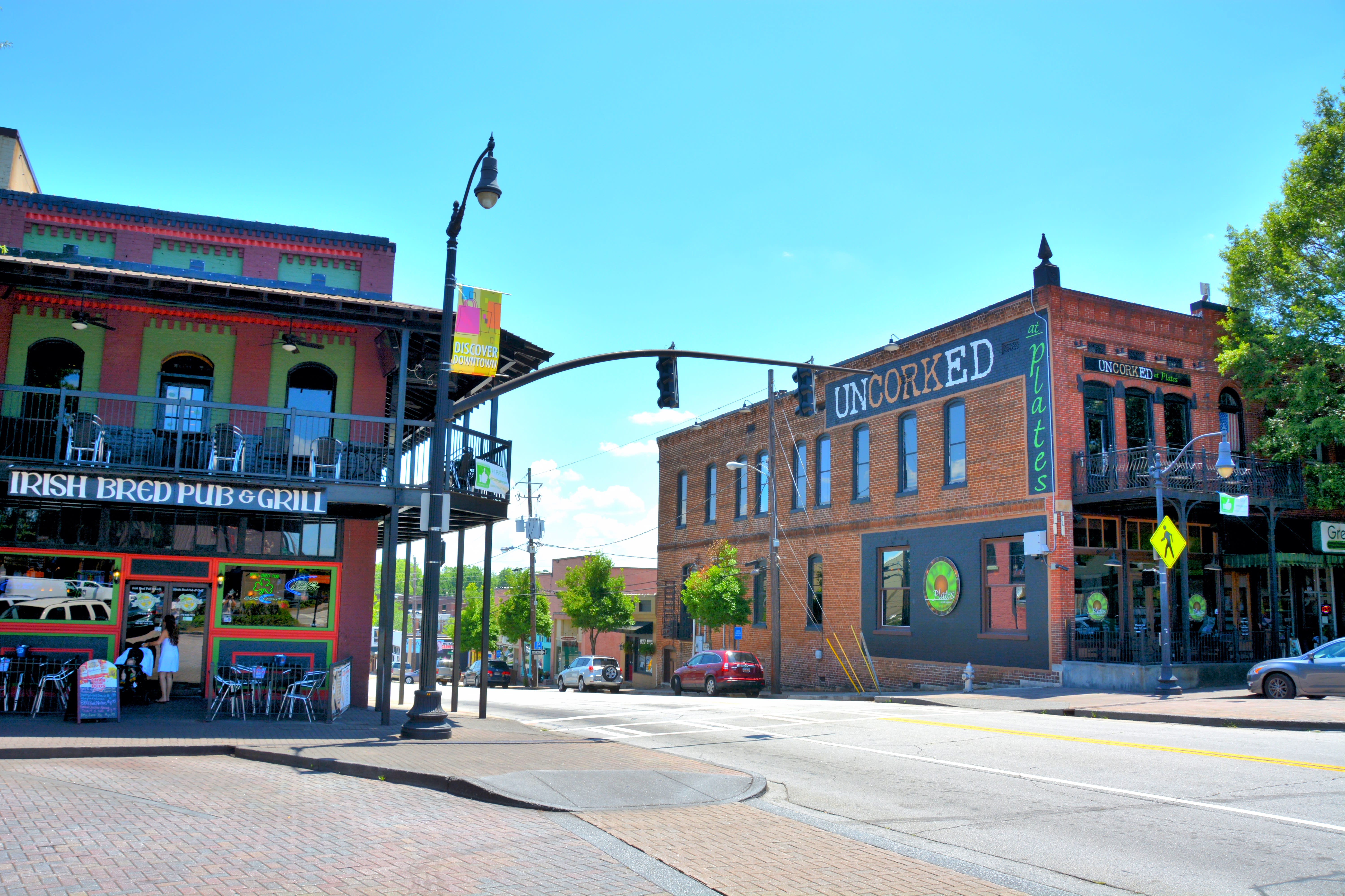 inception-app-prod/ZWJiOTgyMjItNjE3My00NjJmLWJhNjQtMzhlYjE0MDE5ODEz/favicon/2015/06/Carrollton Sq. 2.jpeg