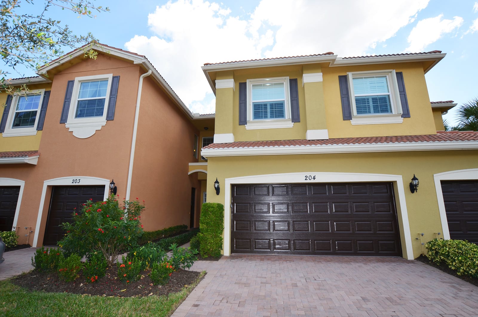 Just Listed in Marbella Lakes! inception-app-prod/ZWQ0NGIzYzAtNTg0OS00MzIxLThmYmUtNzhmOTBhYTgwNGUx/media/2015/11/LUPU BUILDING.jpg